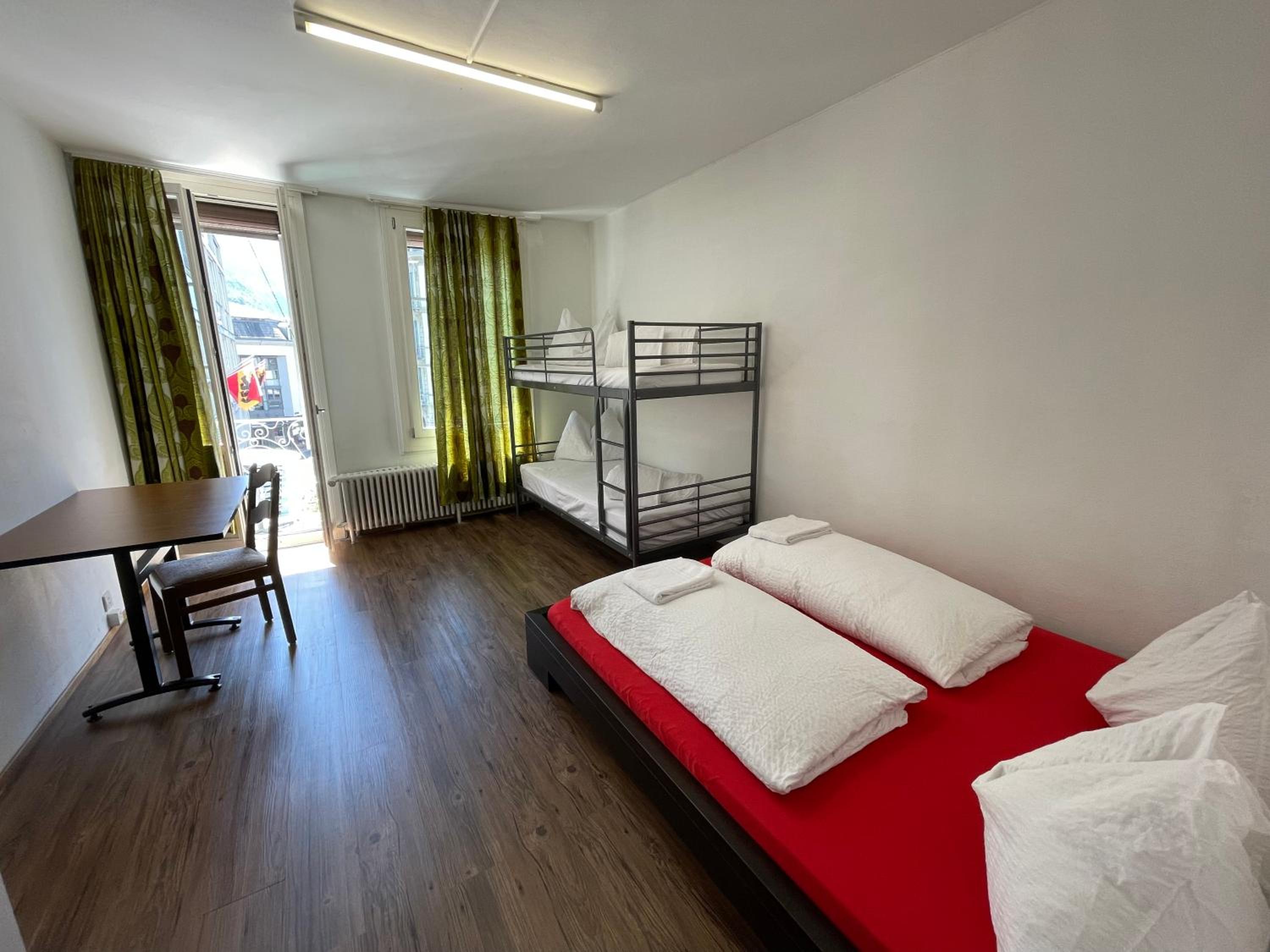 Quadruple Room with Shared Bathroom photo 1