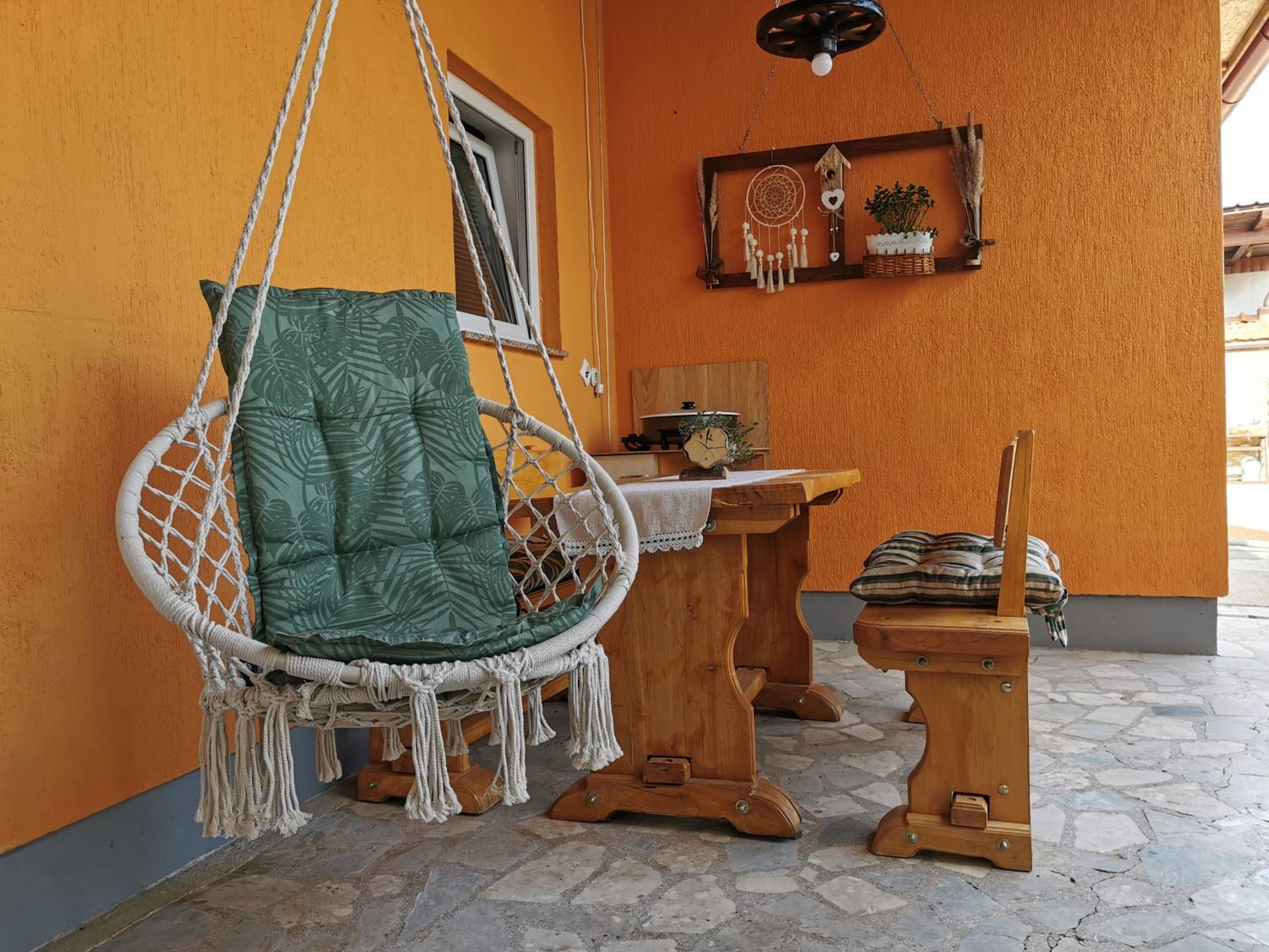 Apartment - Photo 24