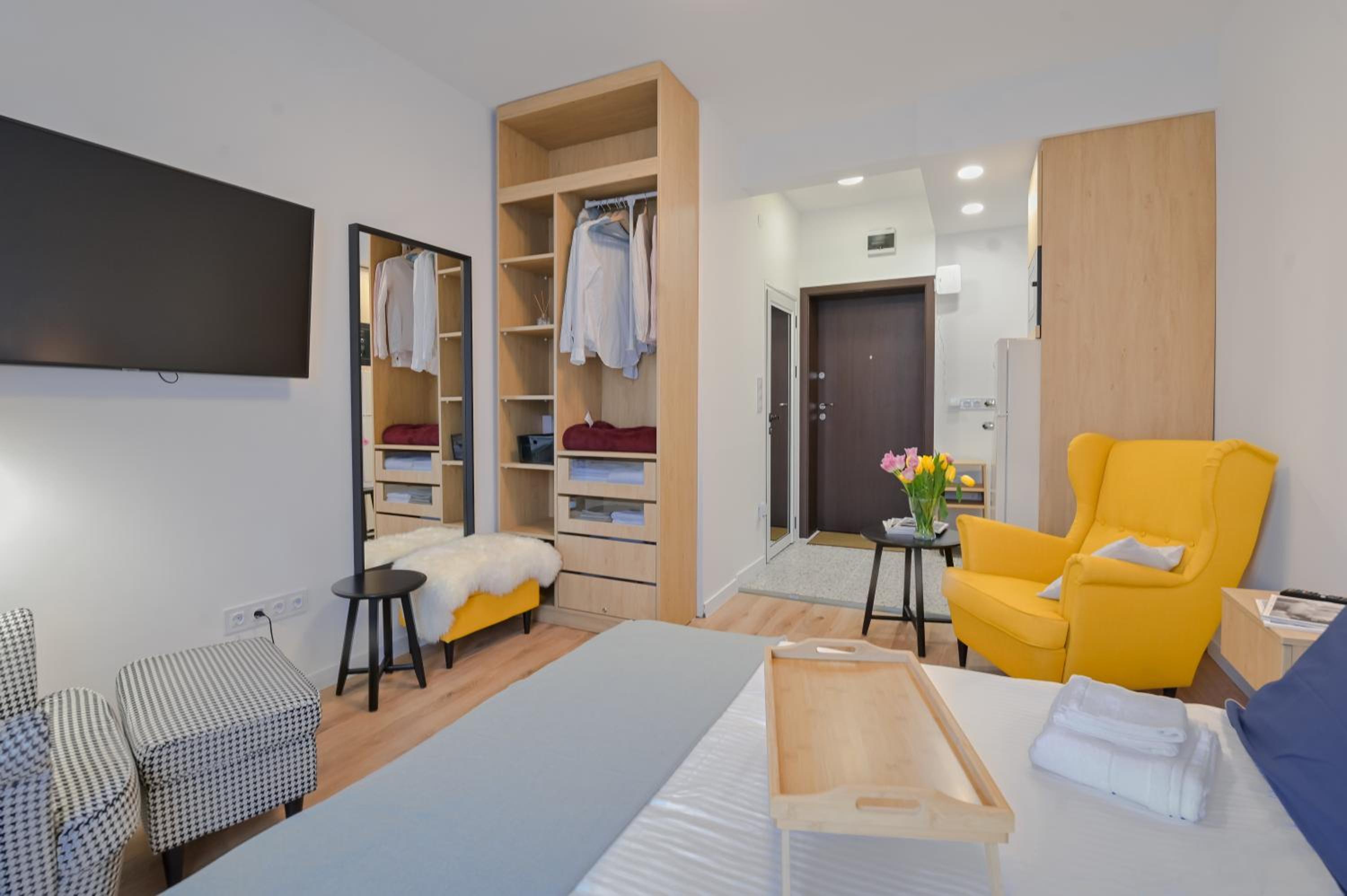 Studio Apartment