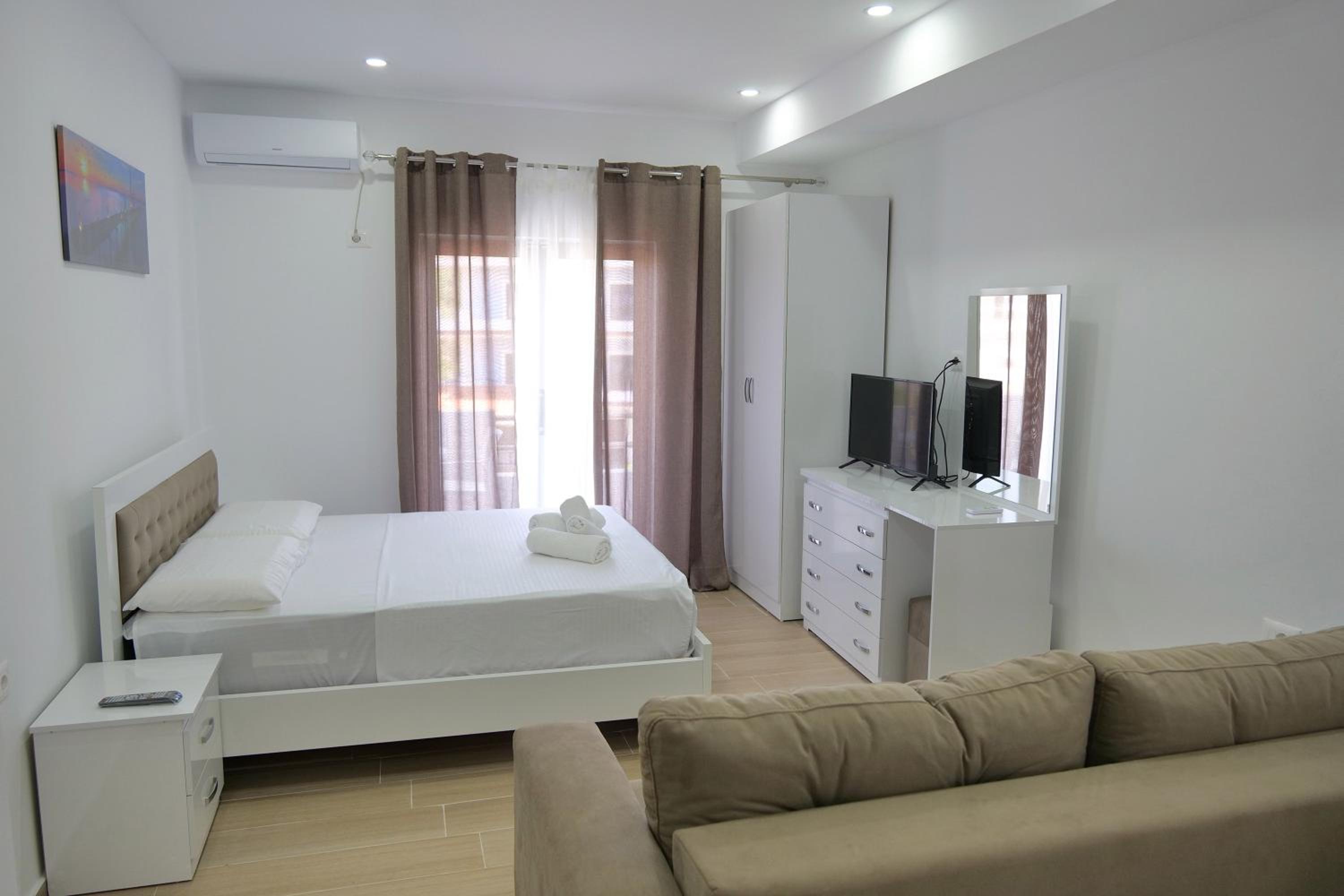Deluxe Apartment with Sea View
