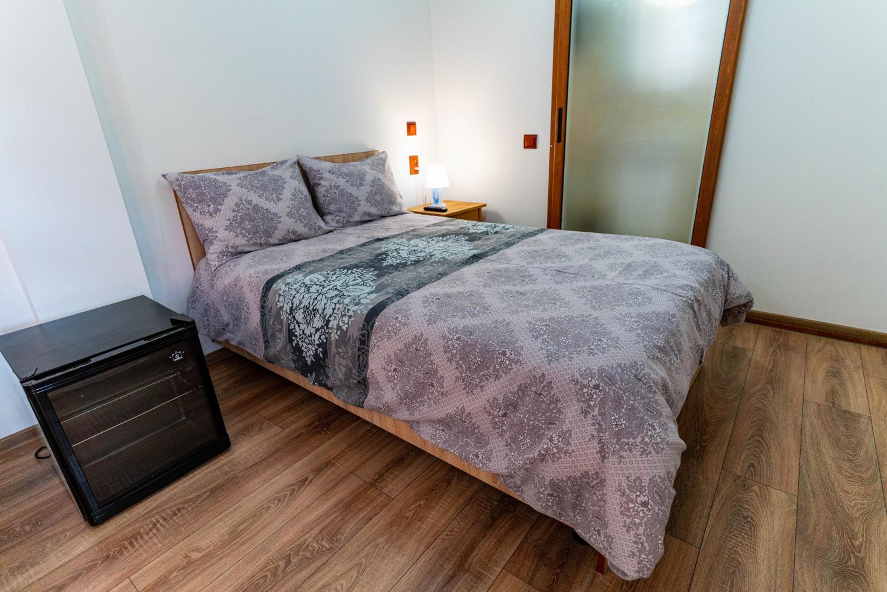 Double Room with Private Bathroom - Photo 4