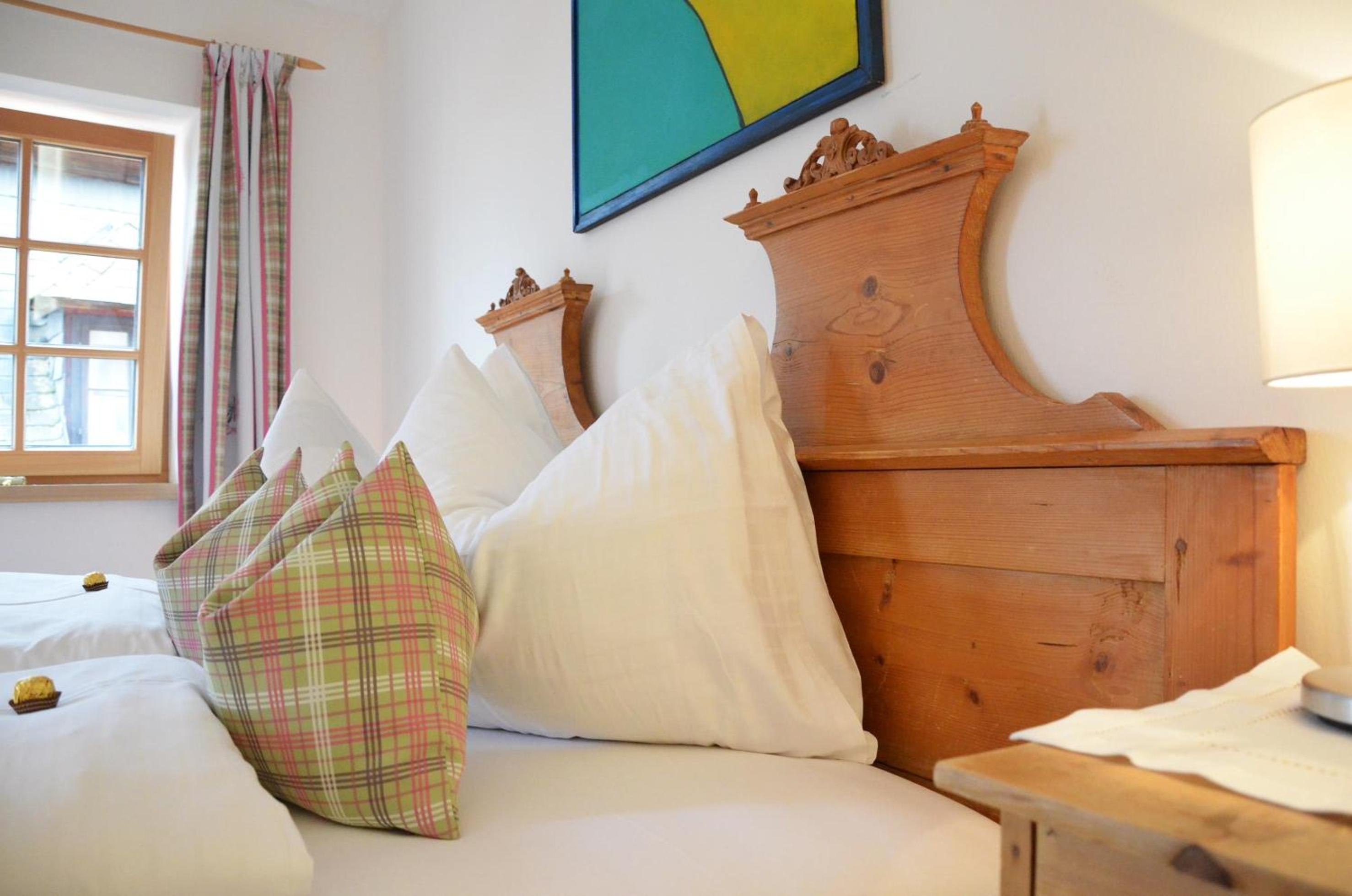Double Room with Balcony - Photo 2