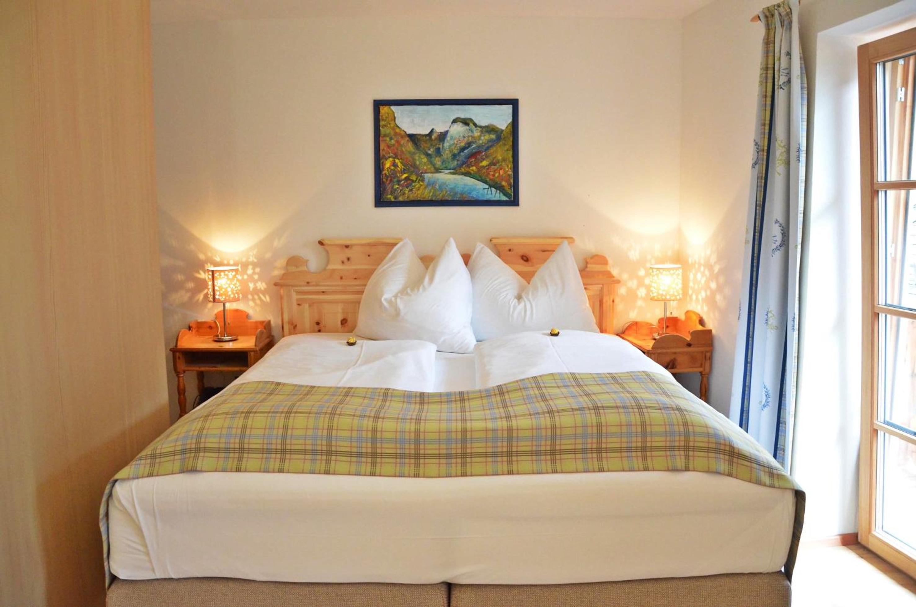 Double Room with Balcony - Photo 5