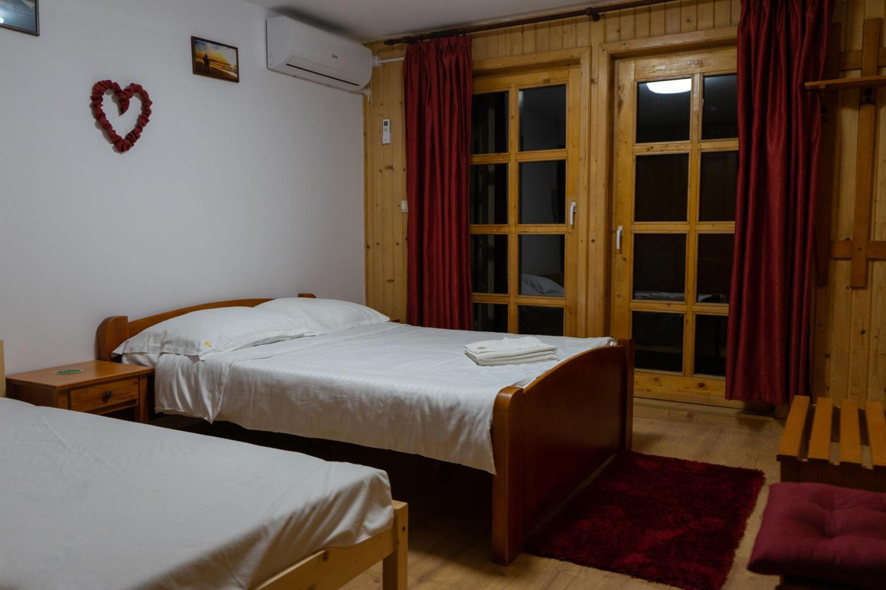 Deluxe Double Room With Balcony photo 3