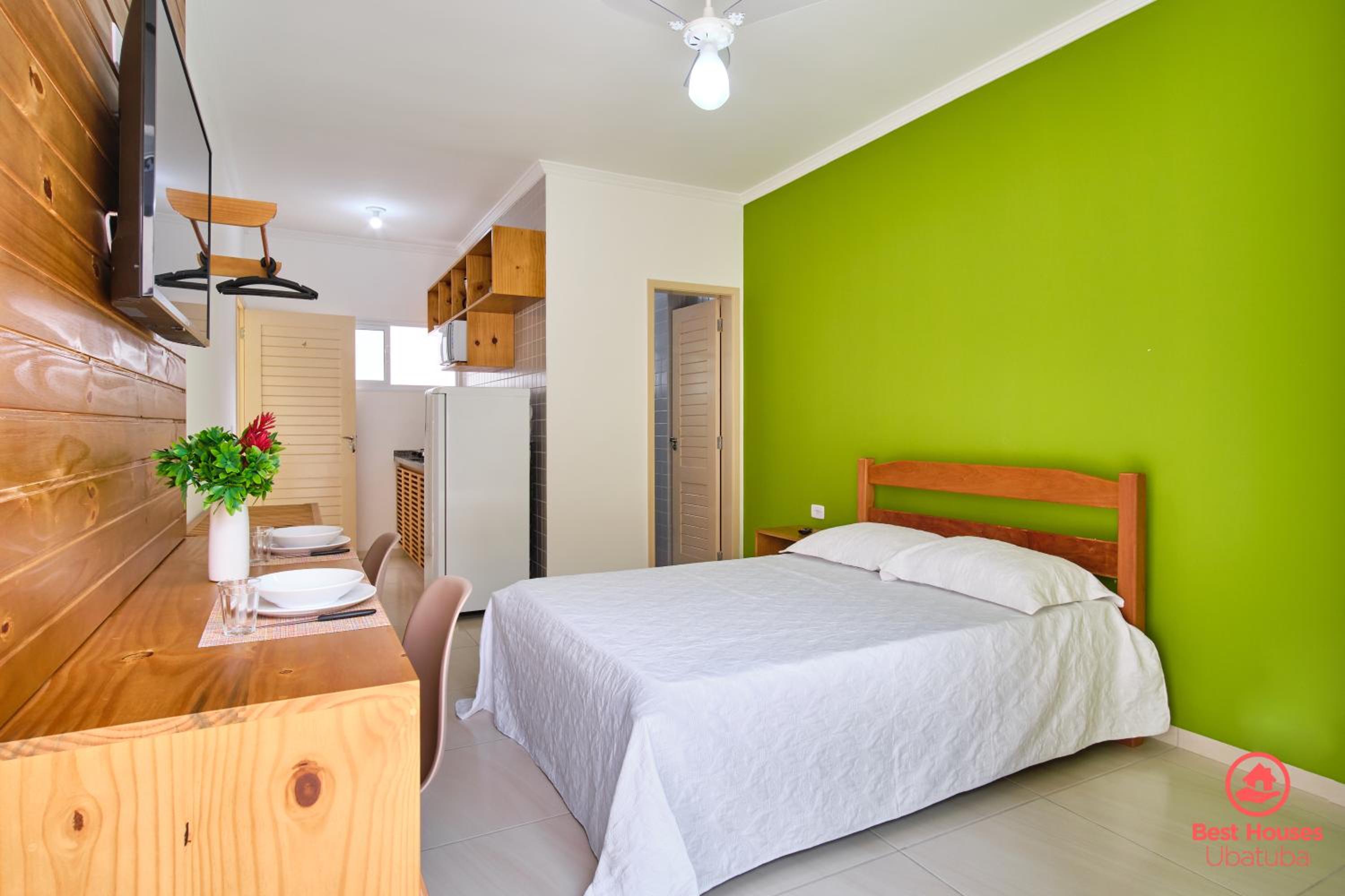 Studio Apartment - Photo 8