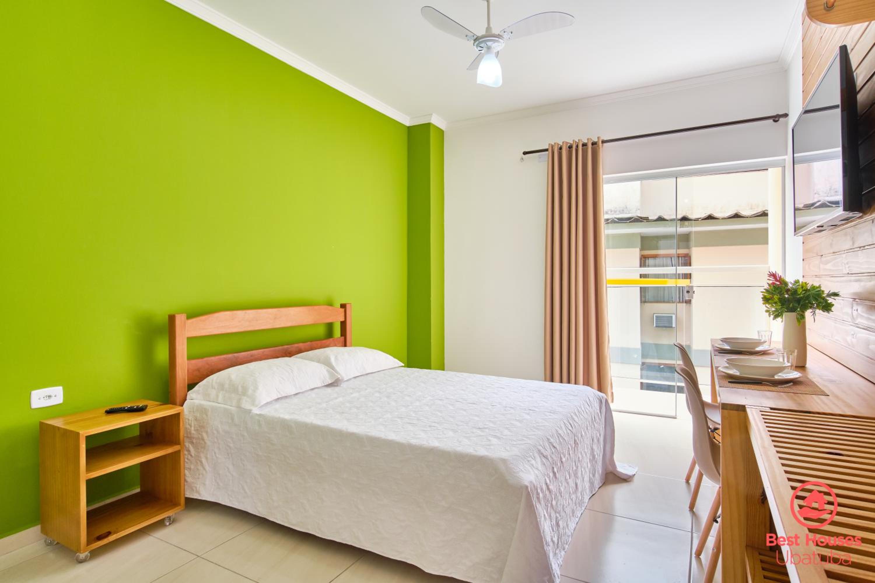 Studio Apartment - Photo 4