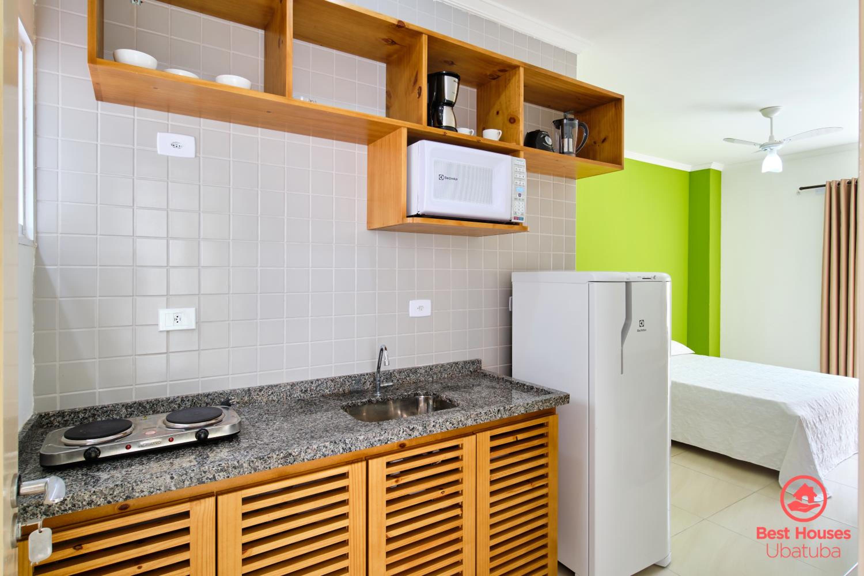 Studio Apartment - Photo 10