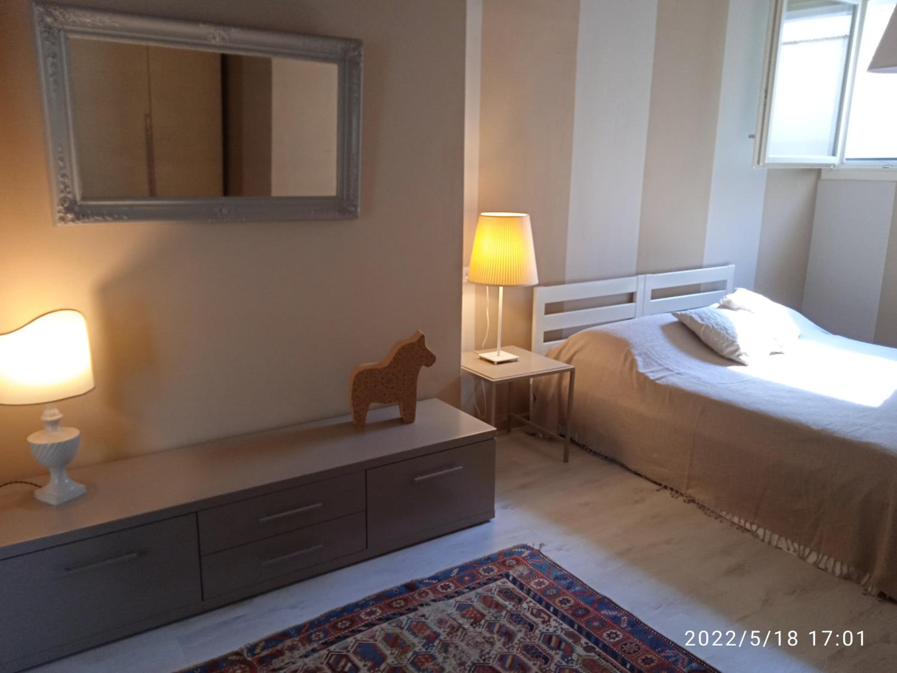 One-Bedroom House photo 1
