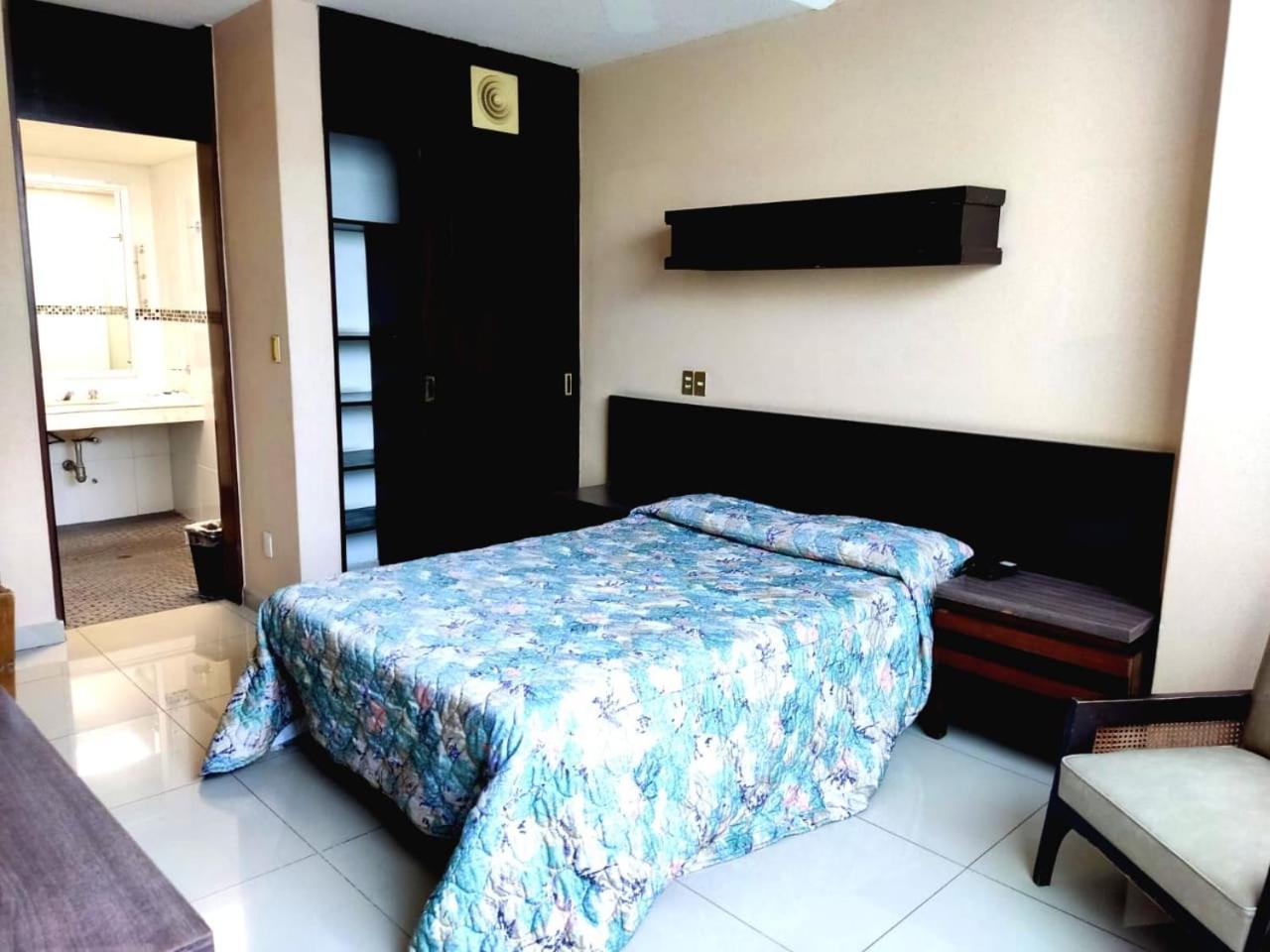 Standard Double Room photo 2