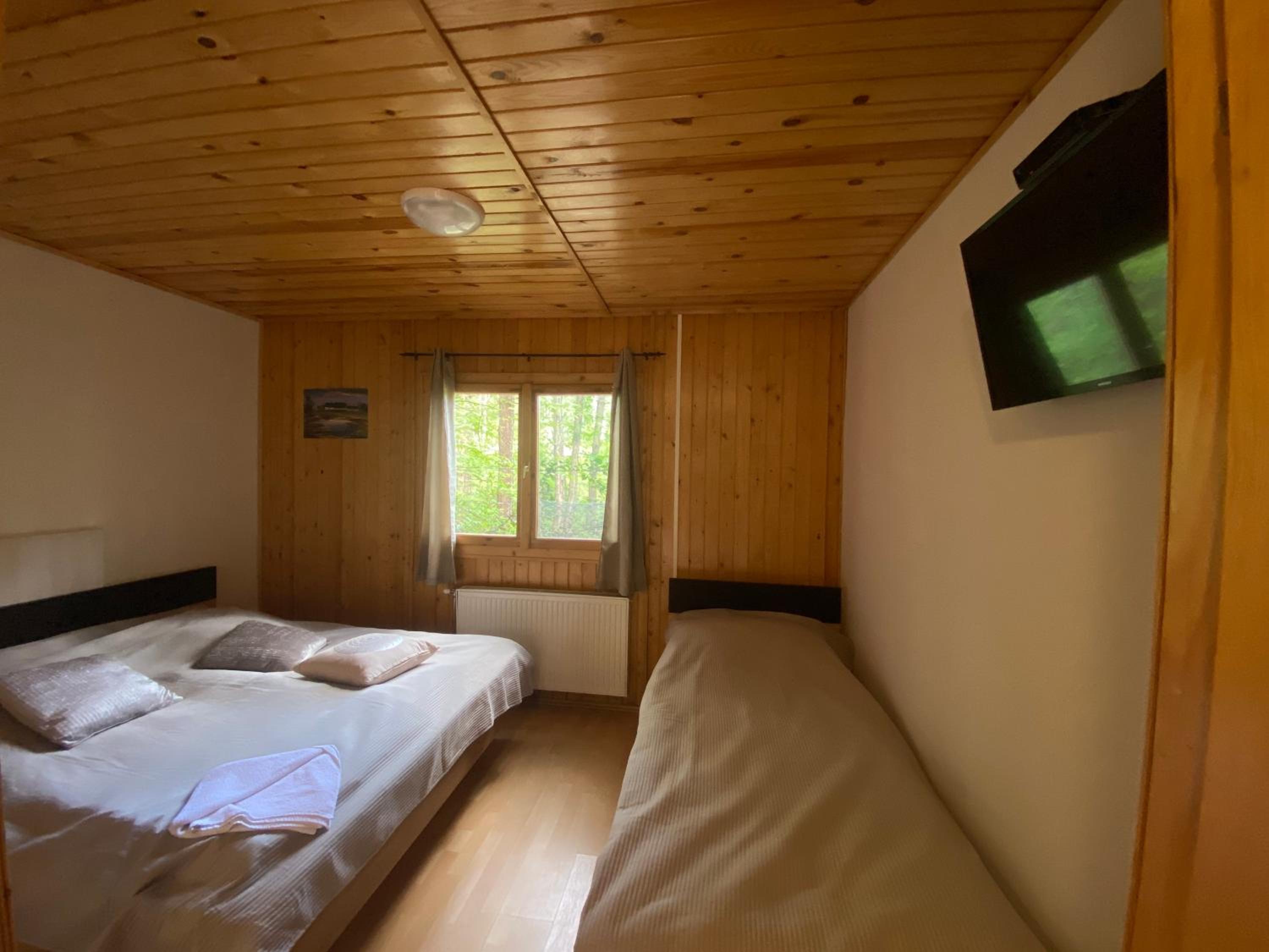 Standard Triple Room - Photo 2