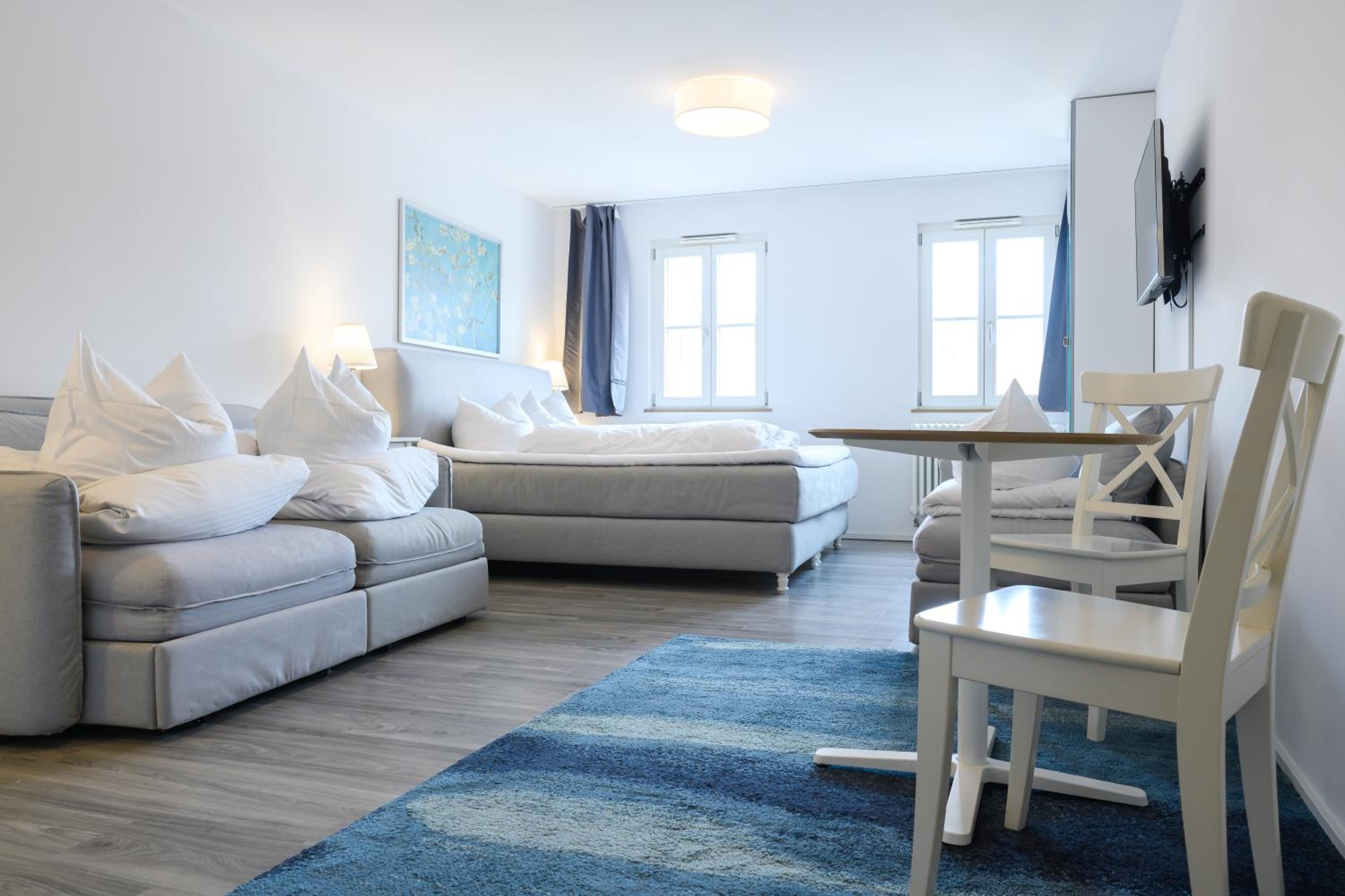 Apartment - Photo 9