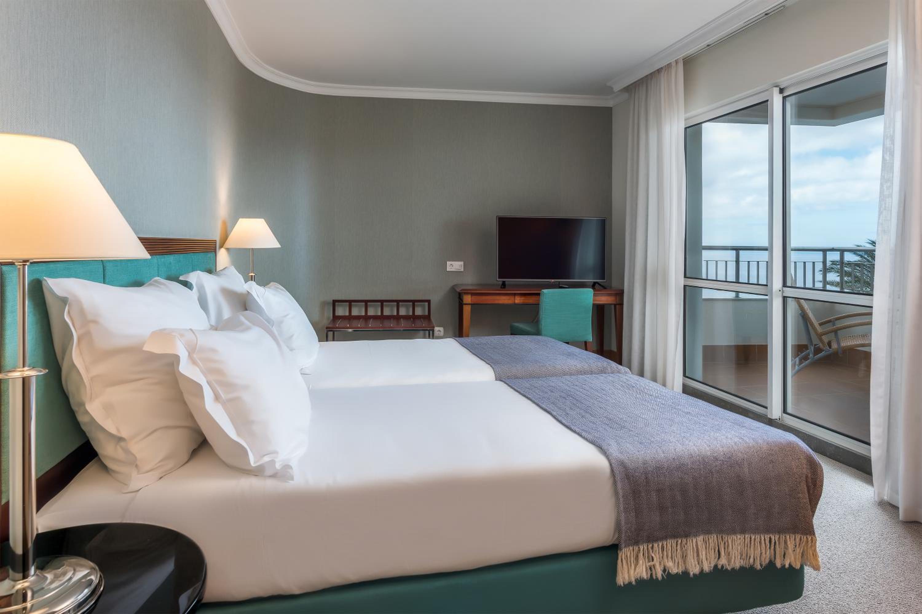 Suite with Sea View - Photo 1