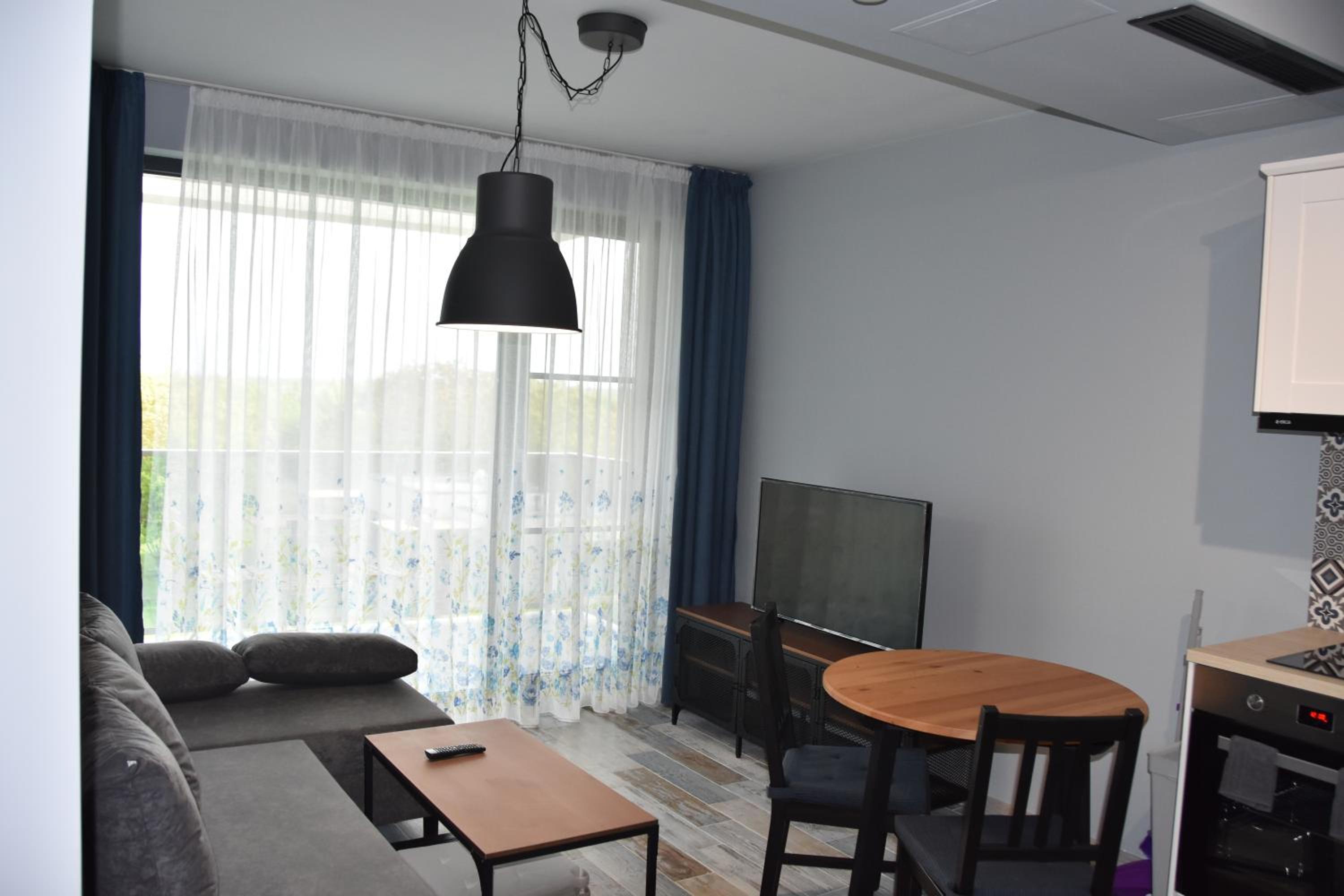 One-Bedroom Apartment photo 1