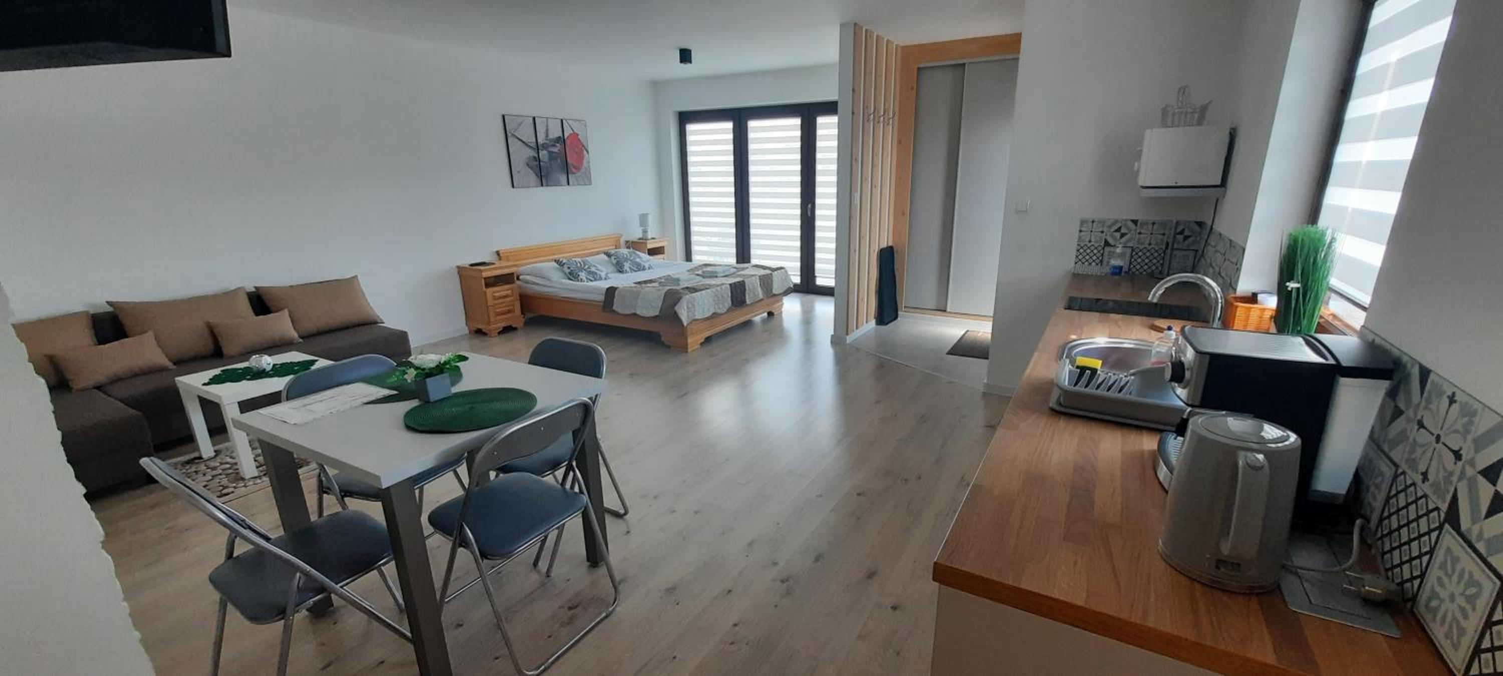 Studio Apartment - Photo 10
