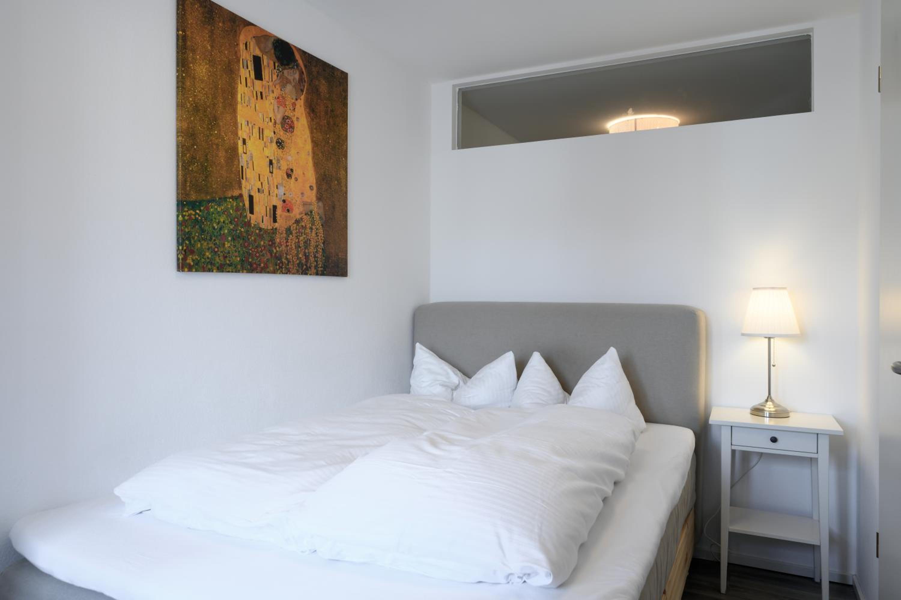 Two-Bedroom Apartment - Photo 8