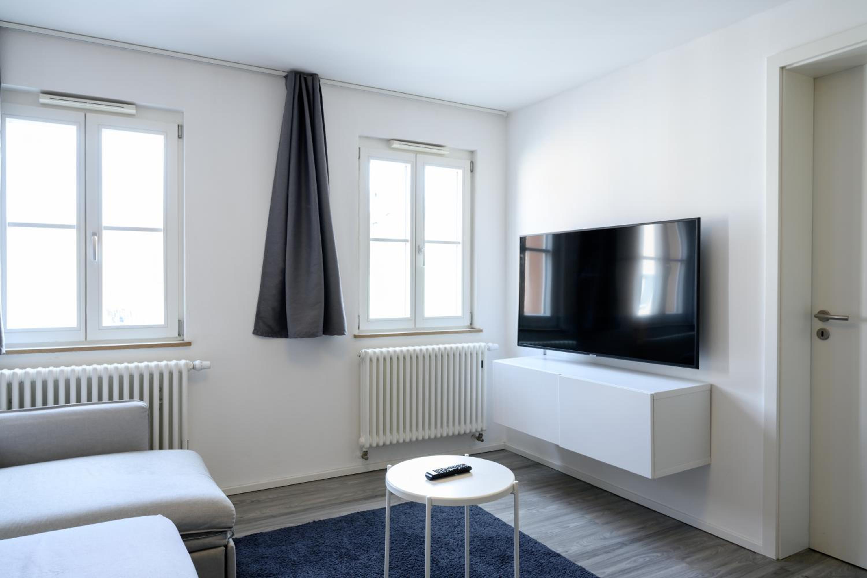 Two-Bedroom Apartment - Photo 4