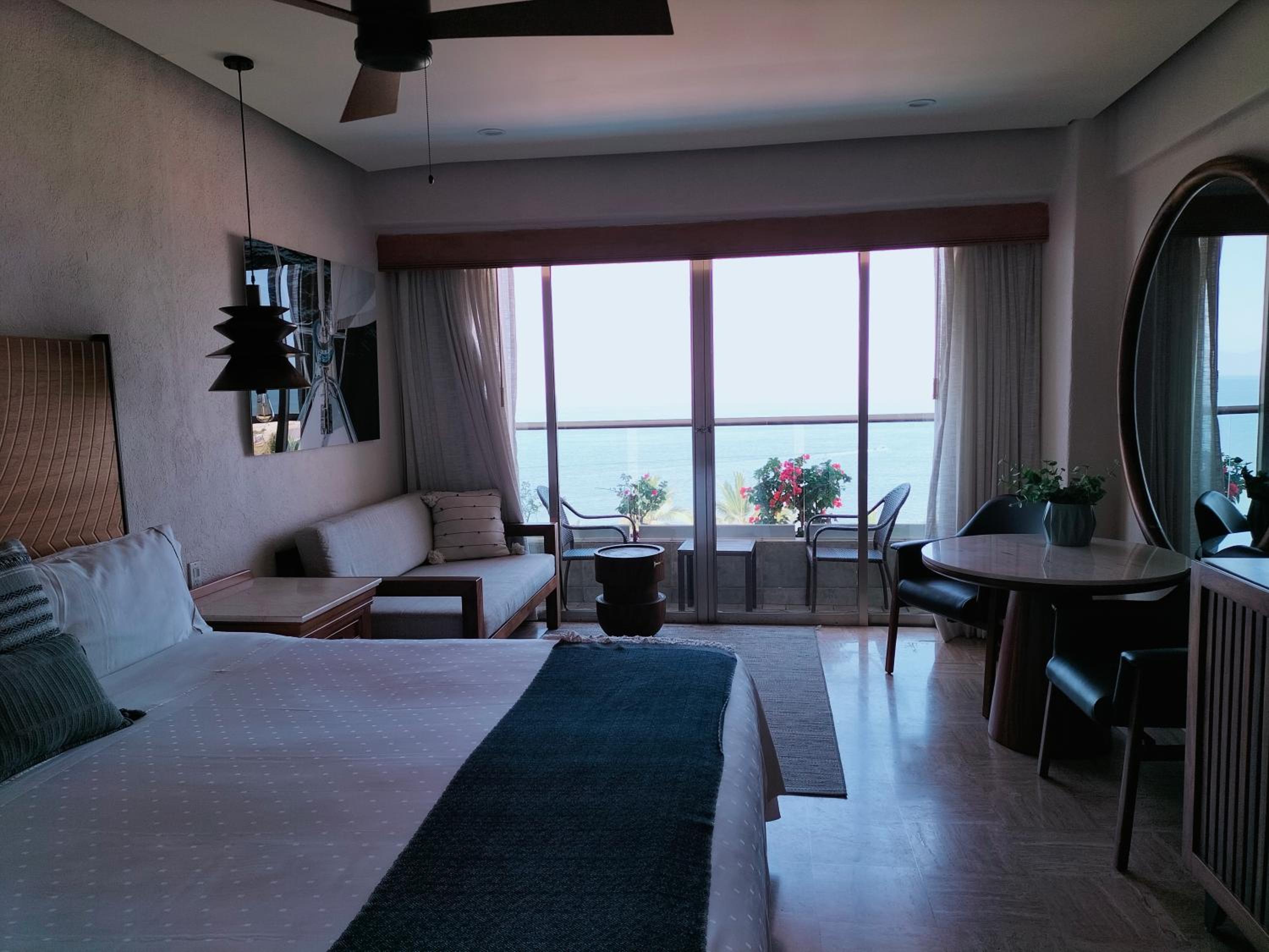 Fiesta Club Penthouse 1 King thumbnail 5