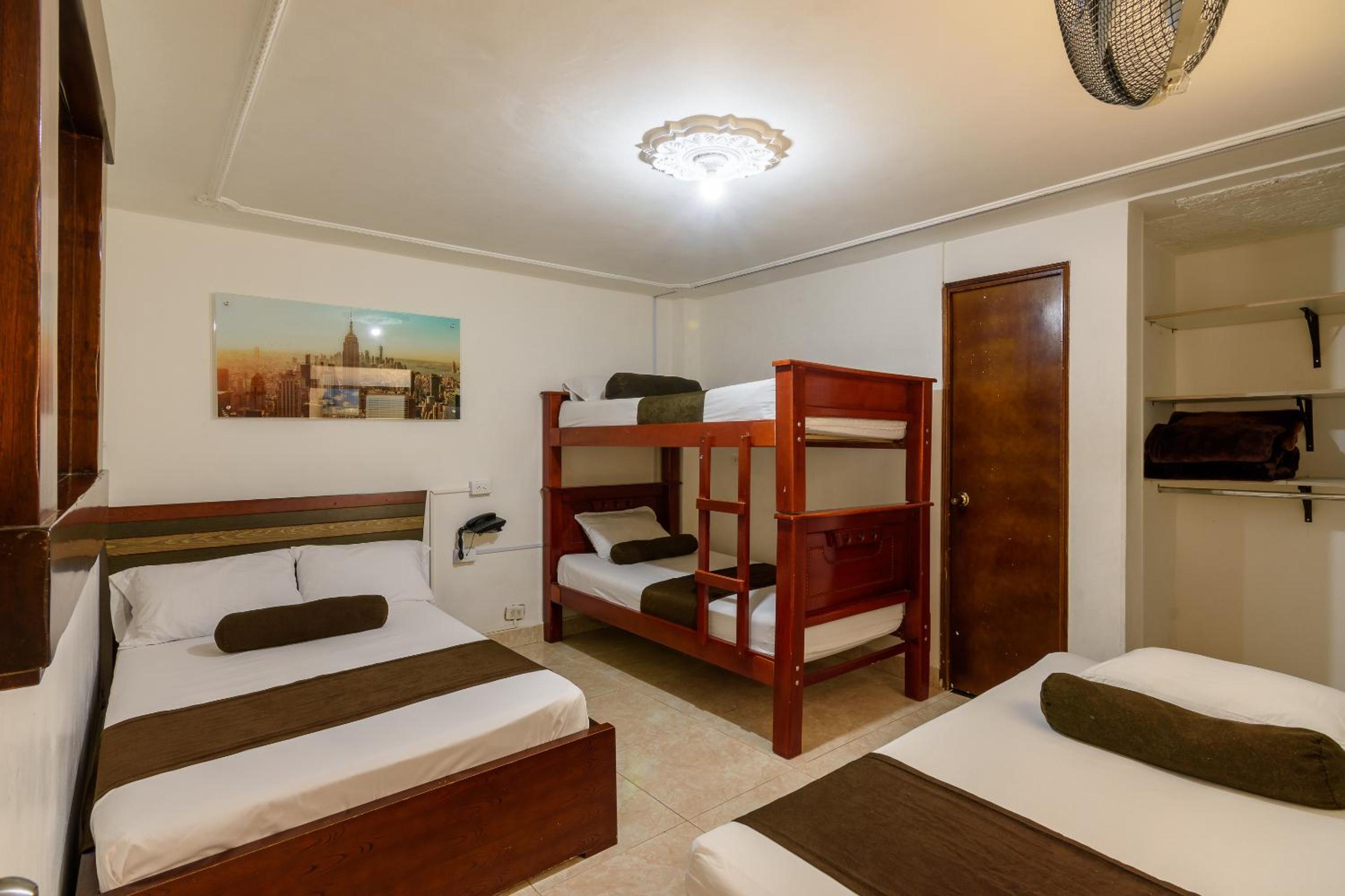 Budget Triple Room - Photo 4