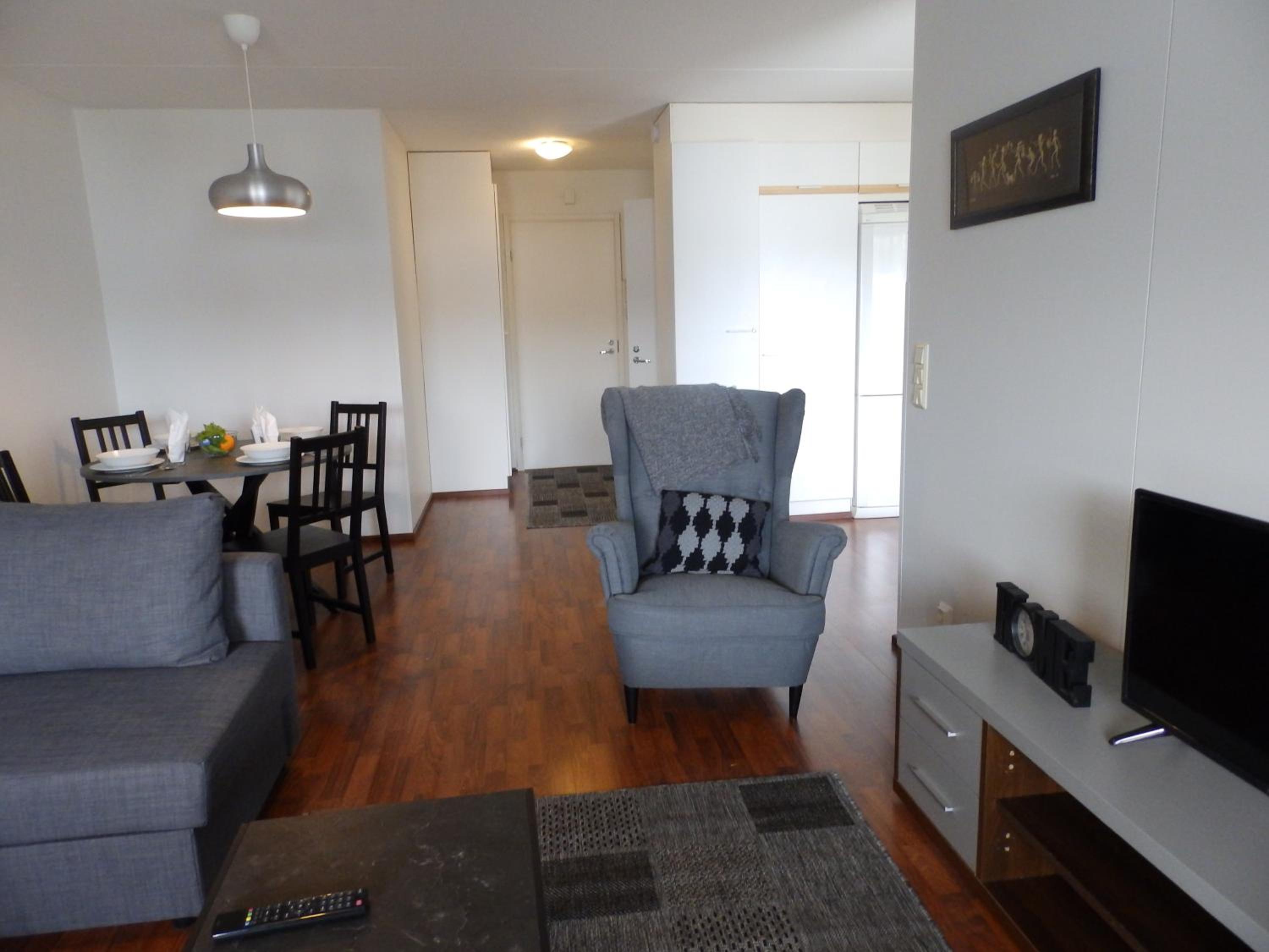One-Bedroom Apartment - Photo 4