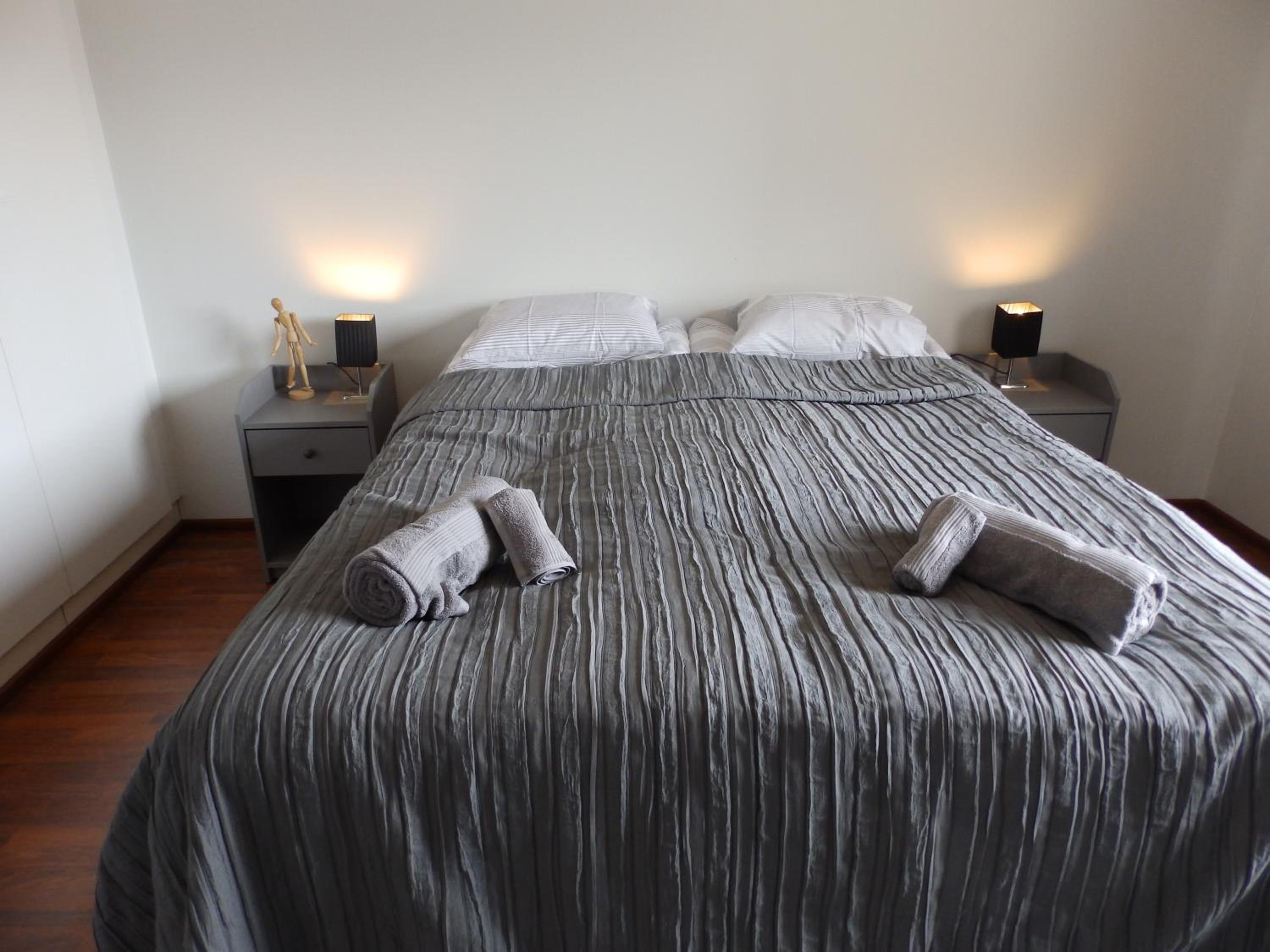 One-Bedroom Apartment - Photo 7