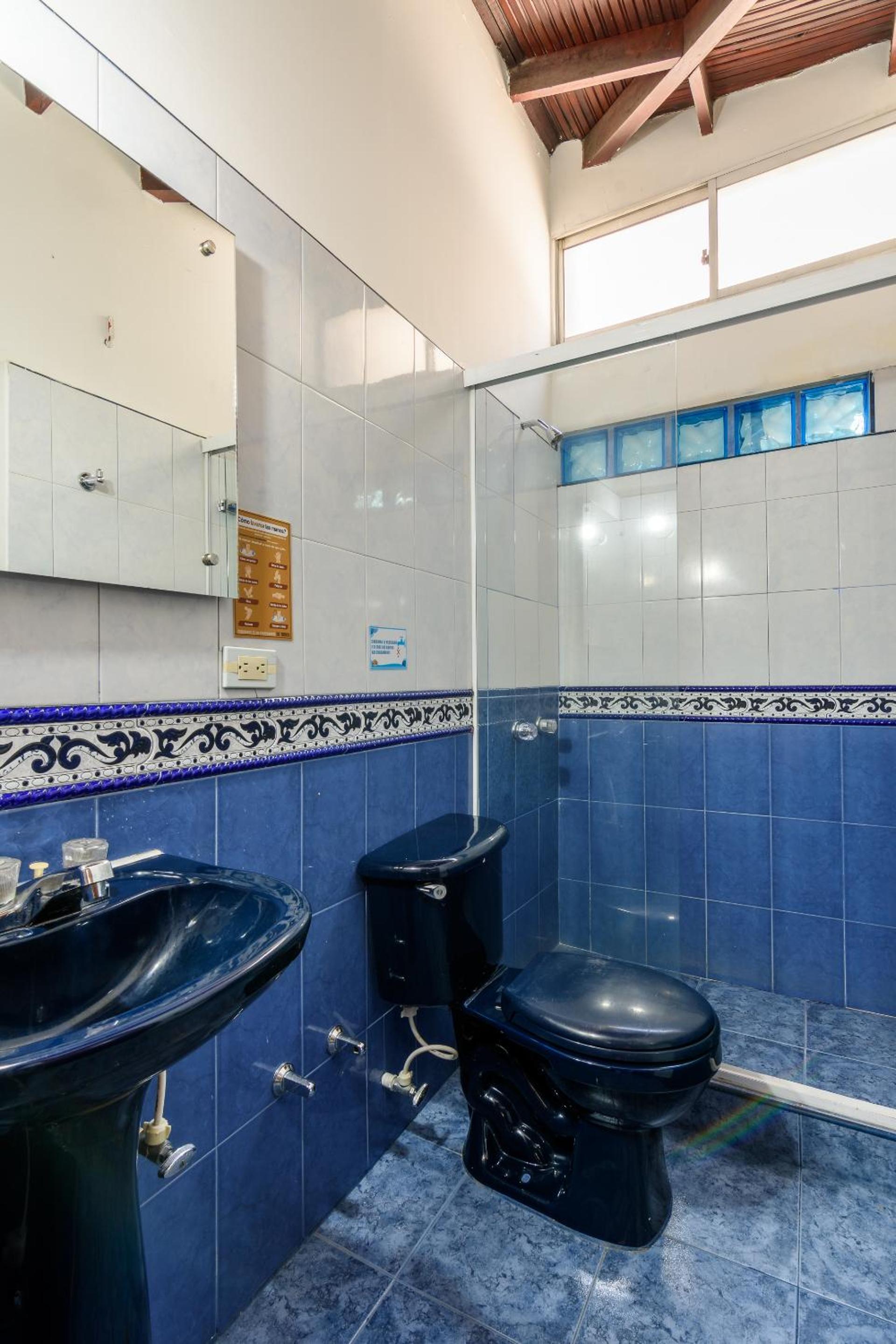 Budget Triple Room - Photo 25