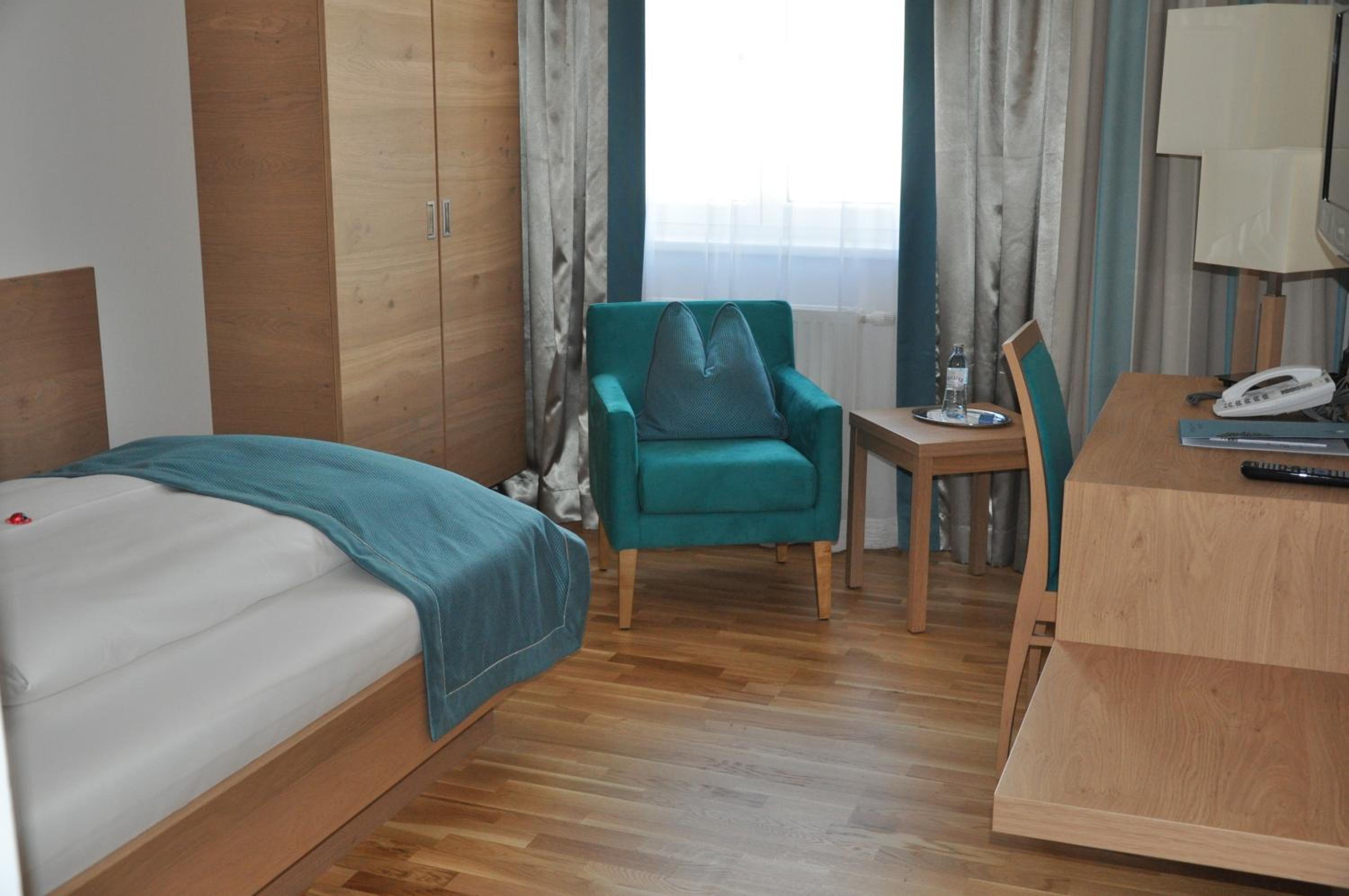 Single Room photo 2