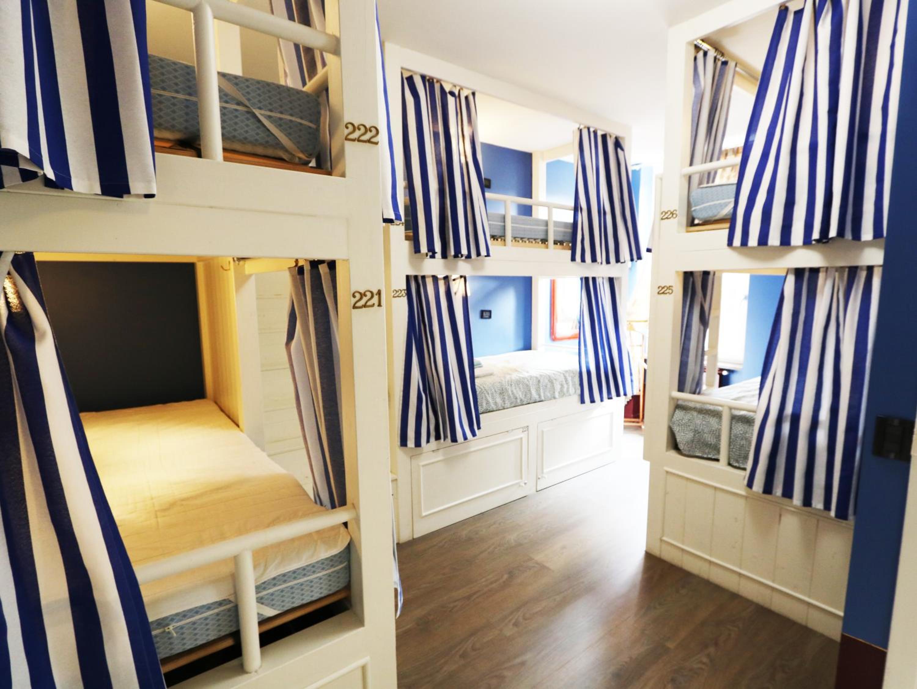 Bed in 8-Bed Mixed Dormitory Room