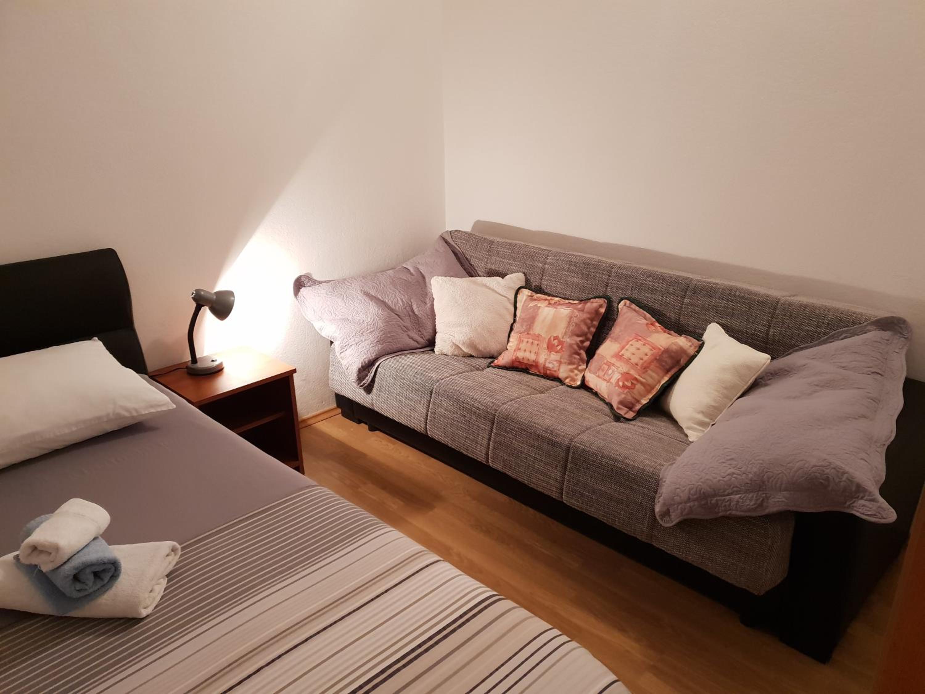 One-Bedroom Apartment photo 2