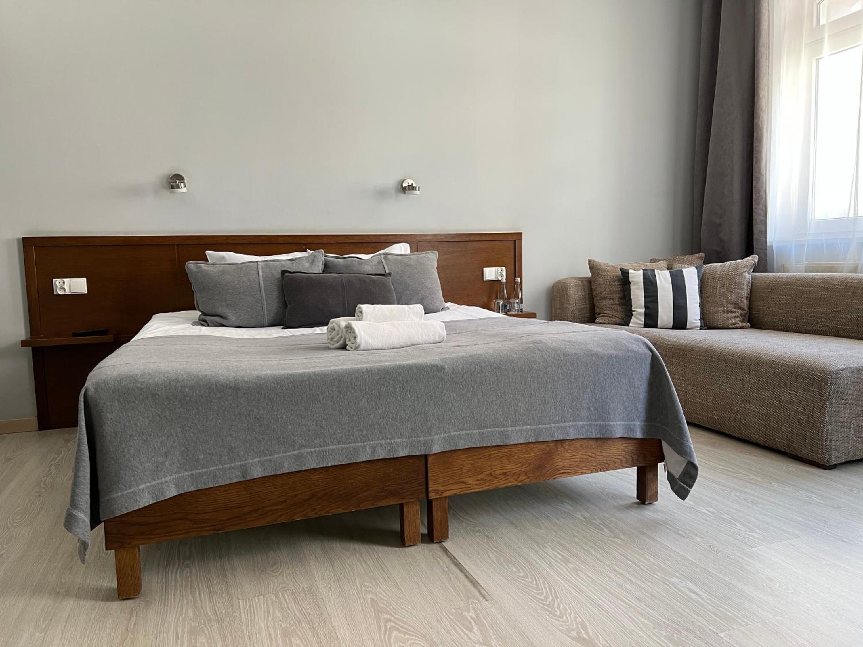 Large Double Room