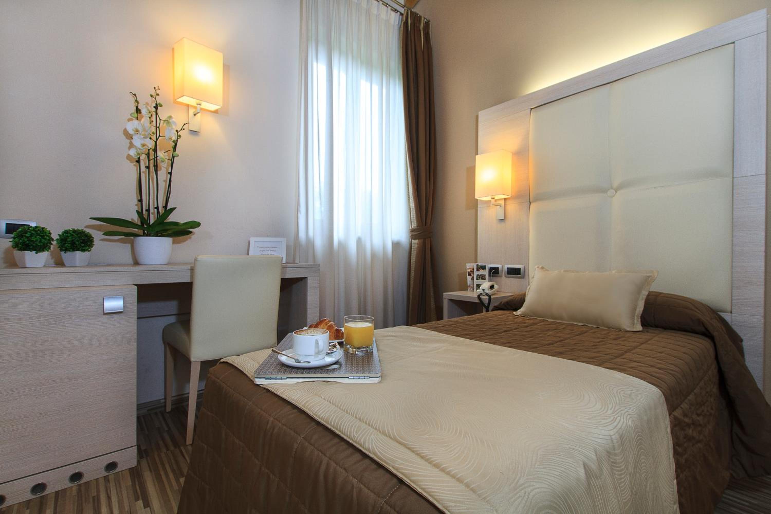 Single Room photo 1