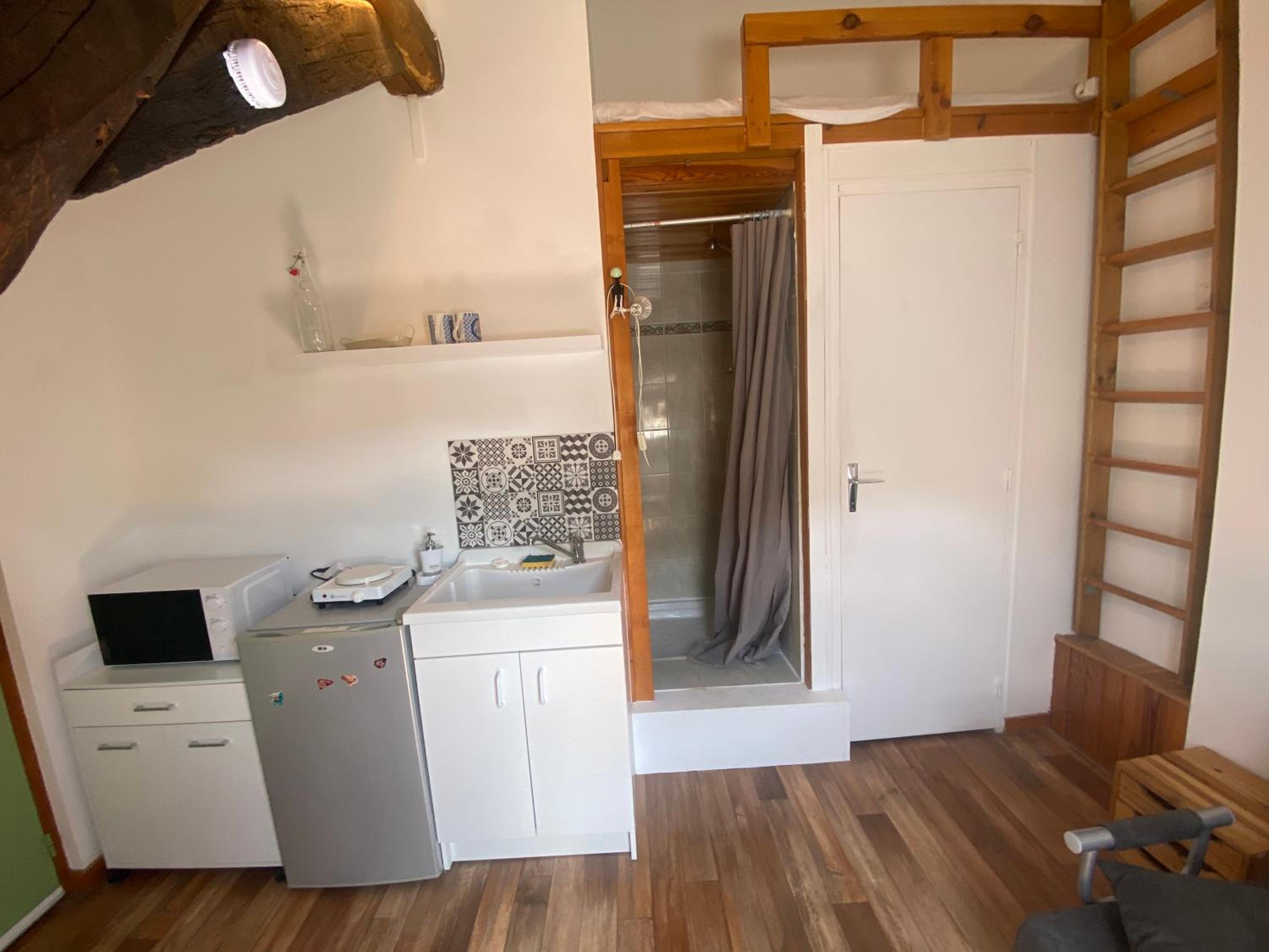 Studio - Split Level