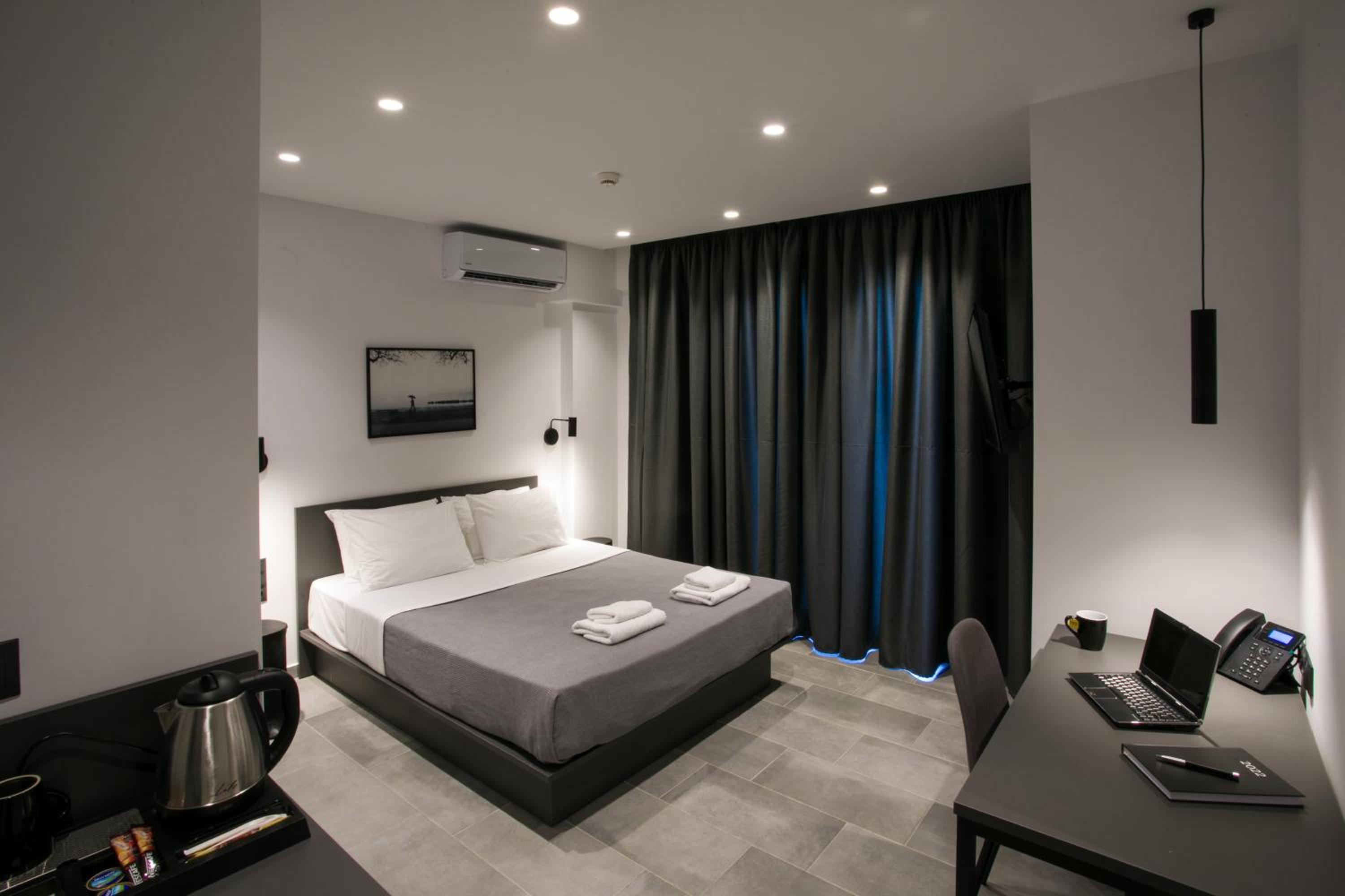 Standard Double Room - Photo 1