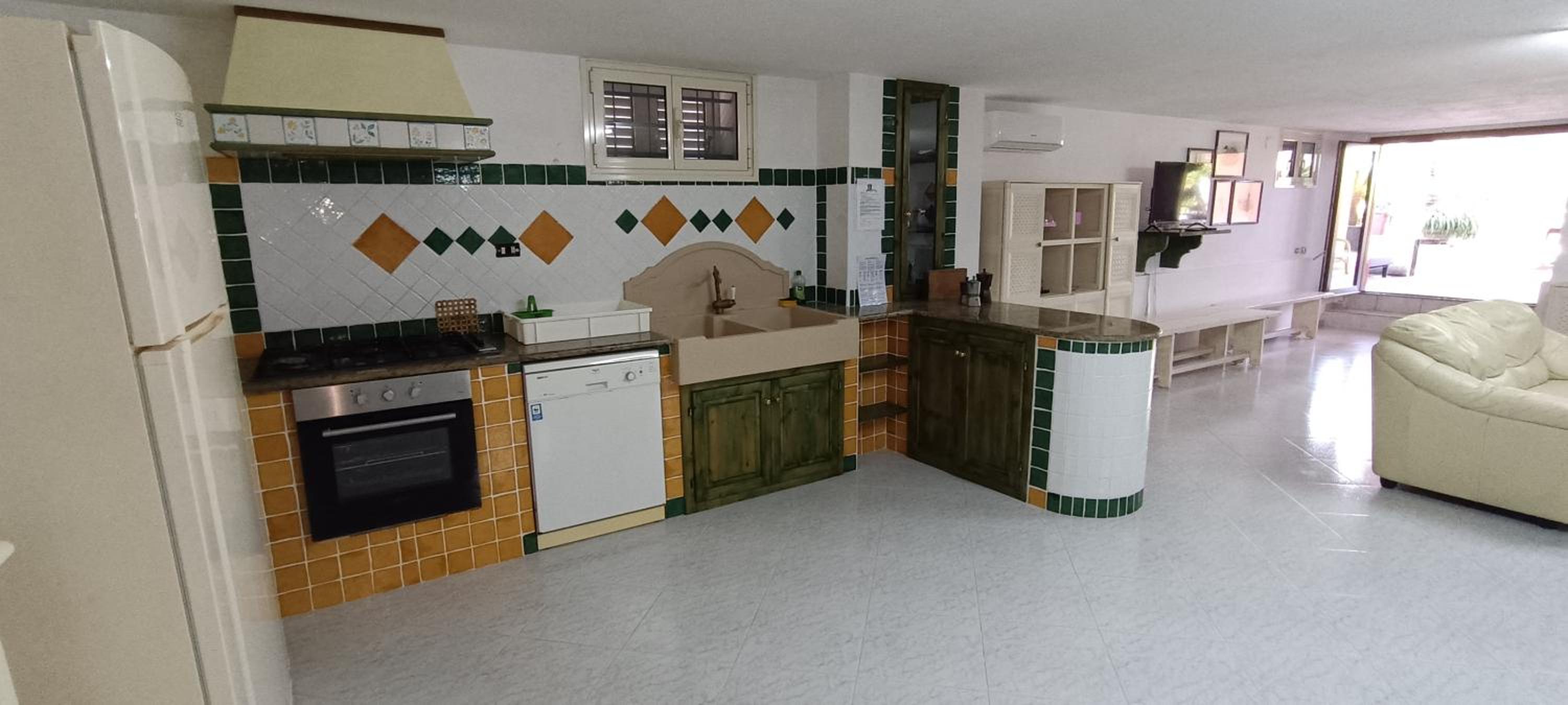 Apartment - Ground Floor photo 2