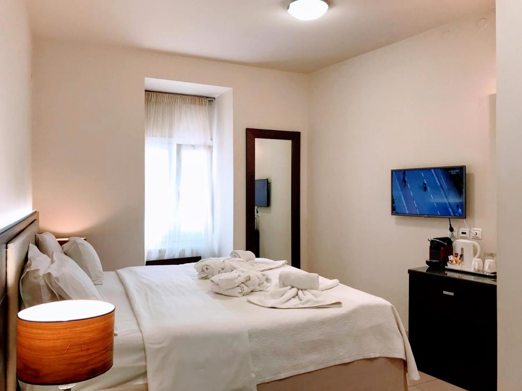 Standard Double or Twin Room photo 3