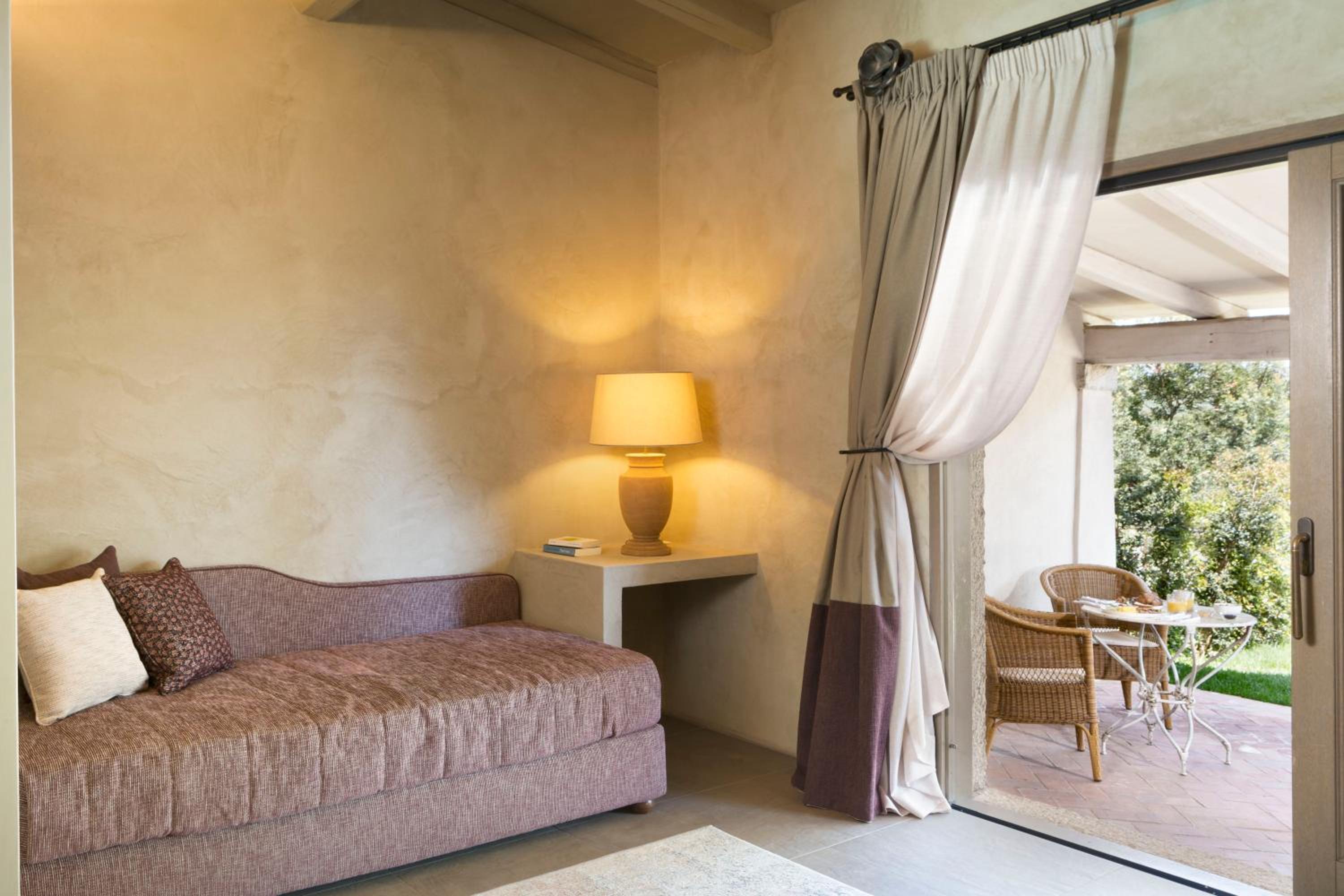 Suite with Private Pool - Photo 8