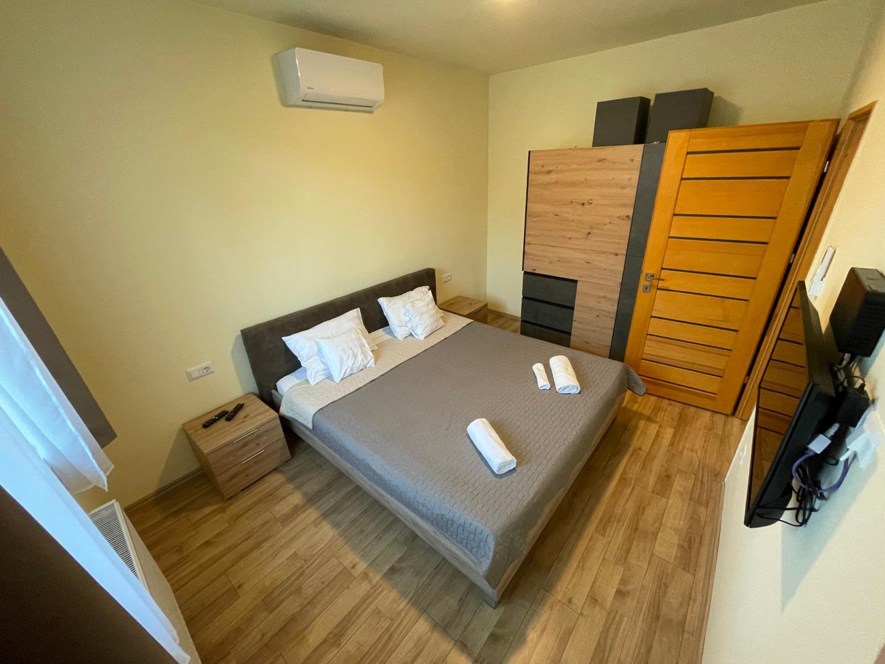Standard Apartment photo 2