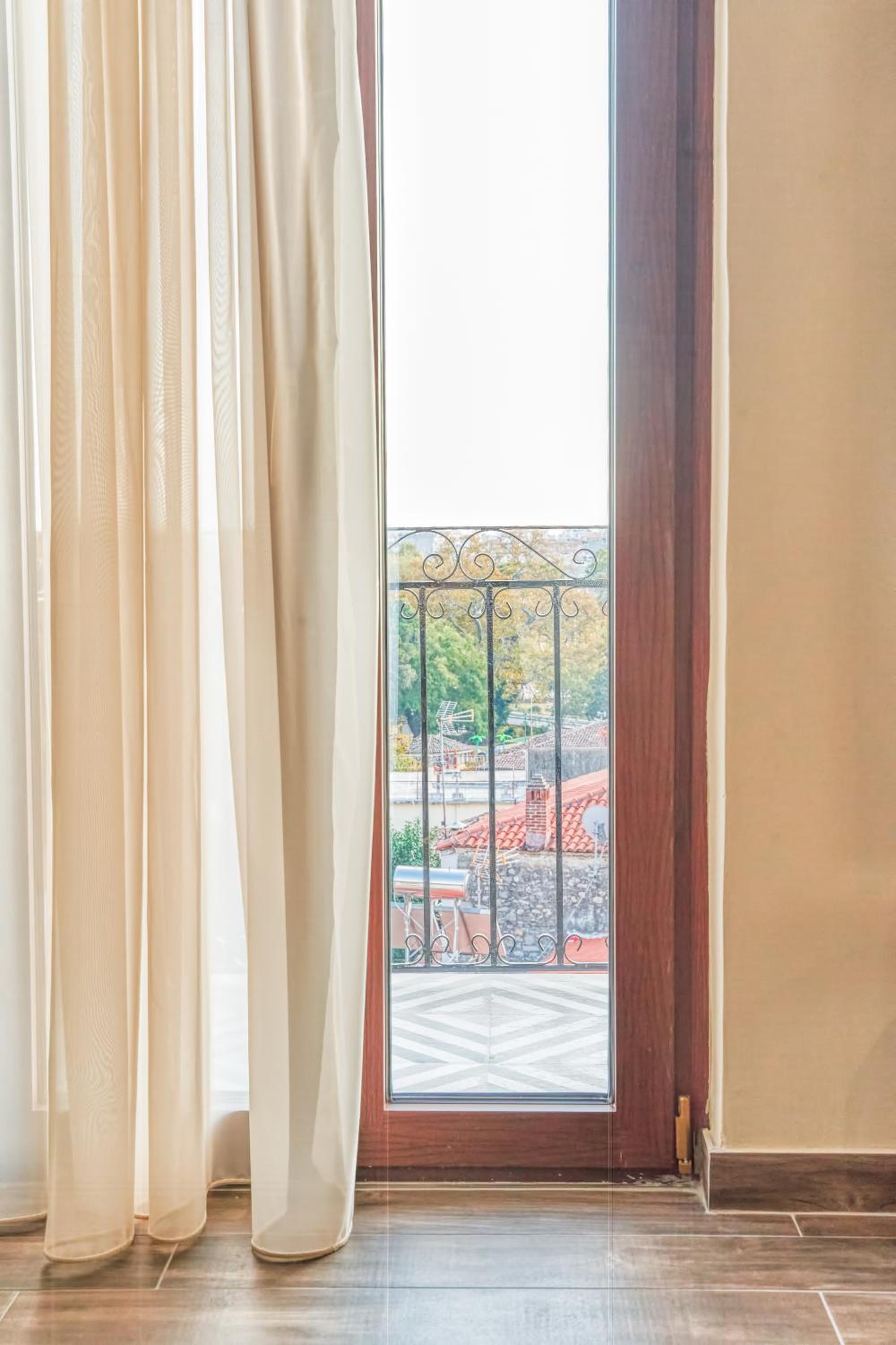 One-Bedroom Apartment - Photo 20