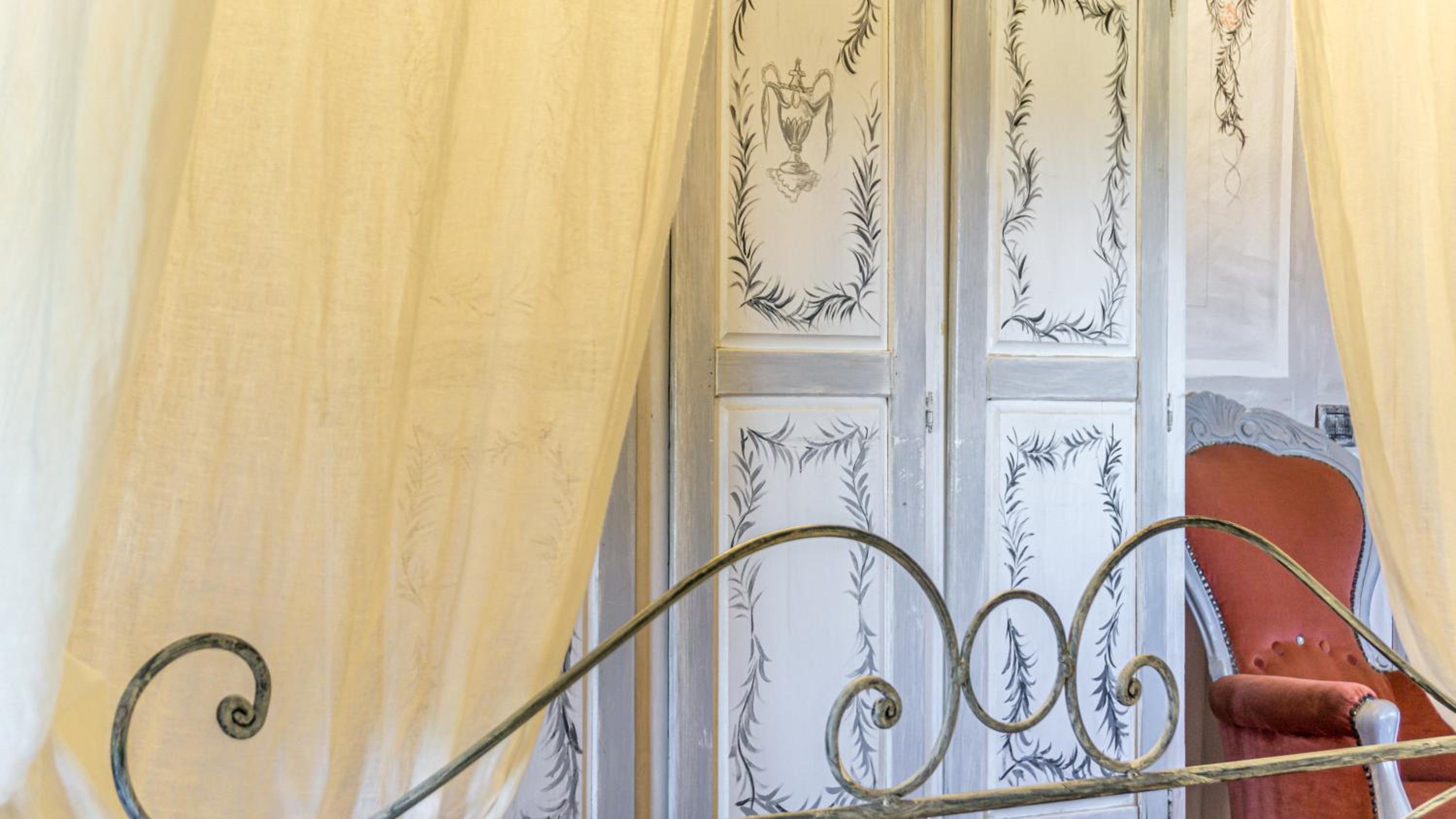 Superior Double Room - Photo 11