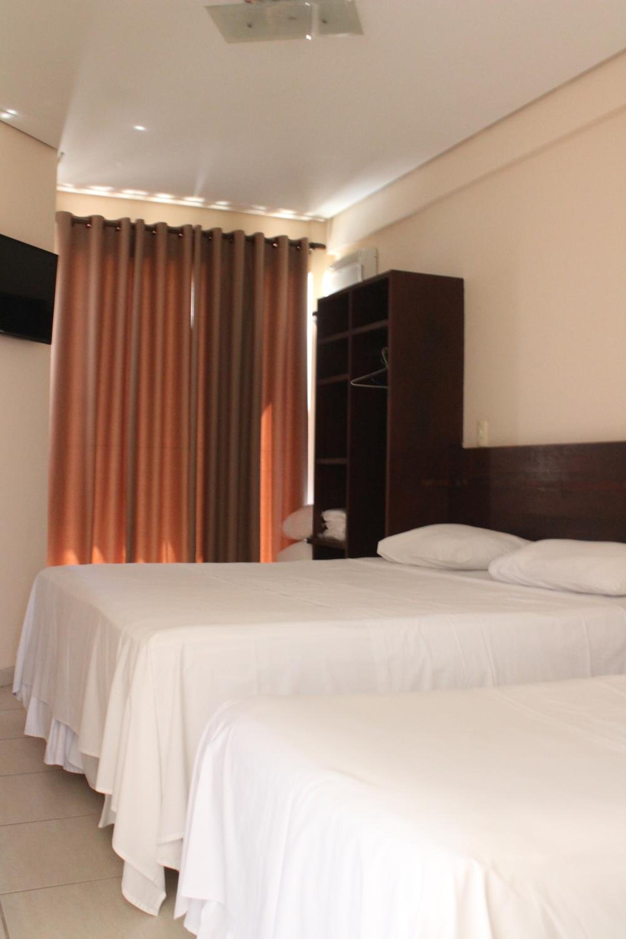 Triple Room - Photo 9