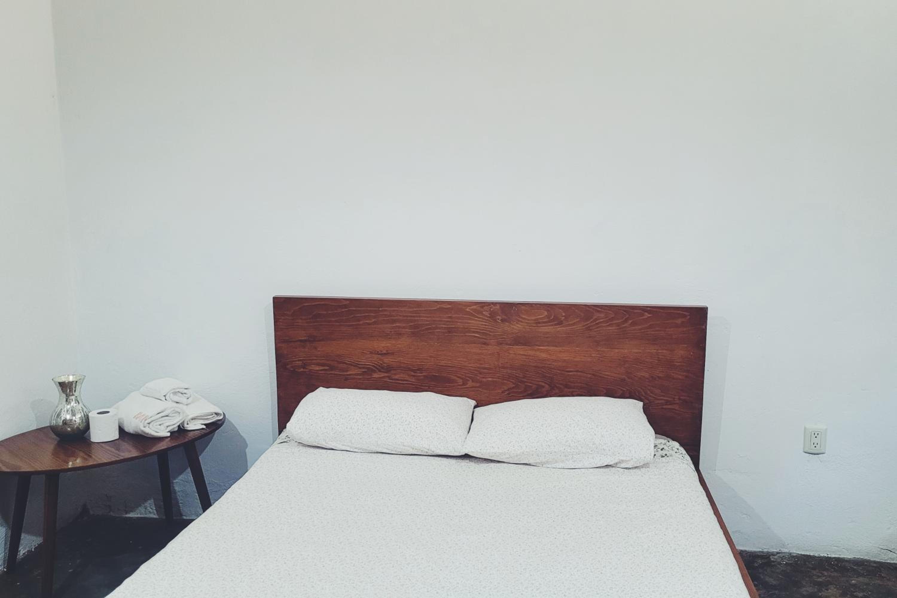 Standard Queen Room photo 3