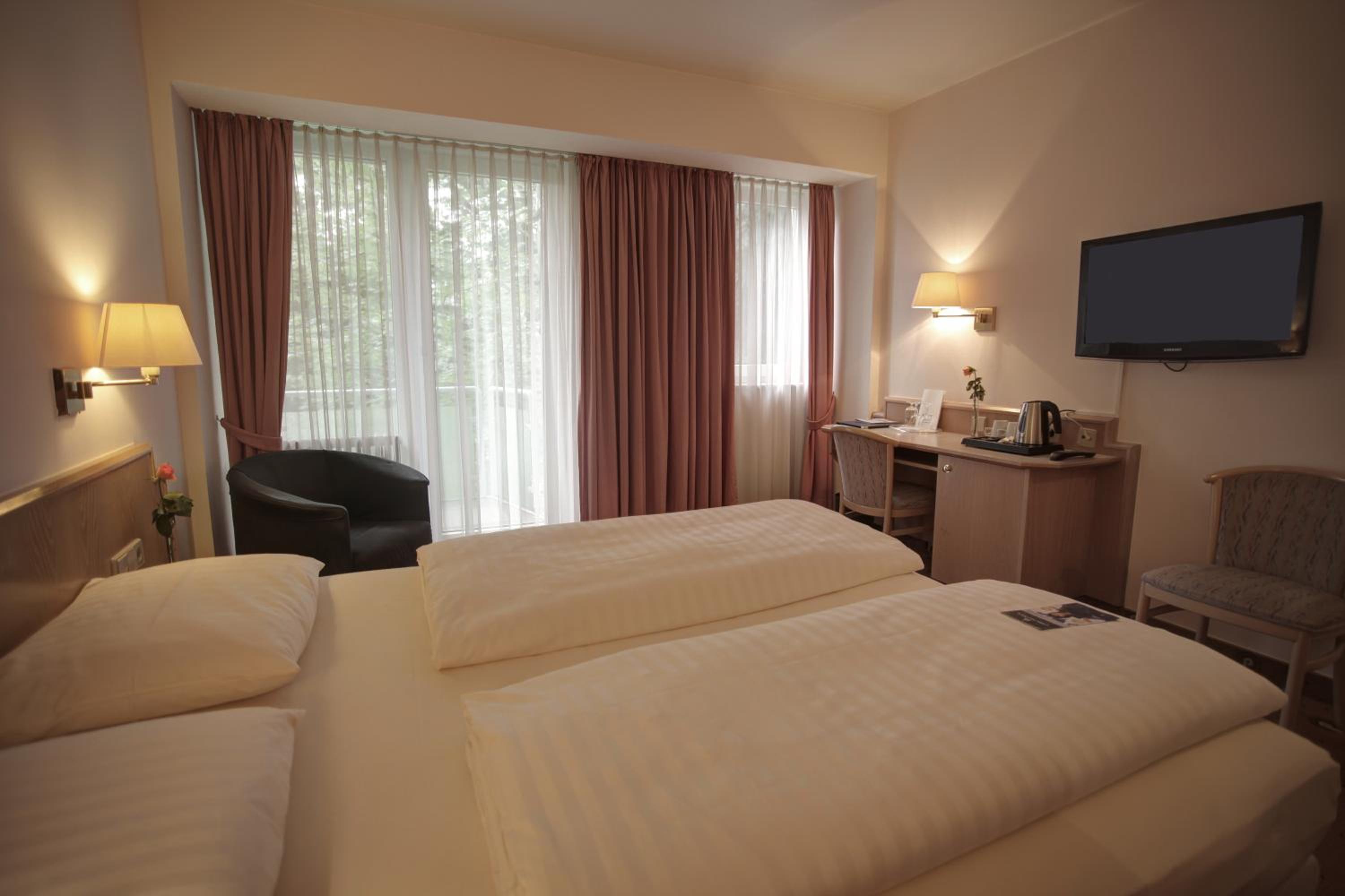 Standard Double Room - Photo 19