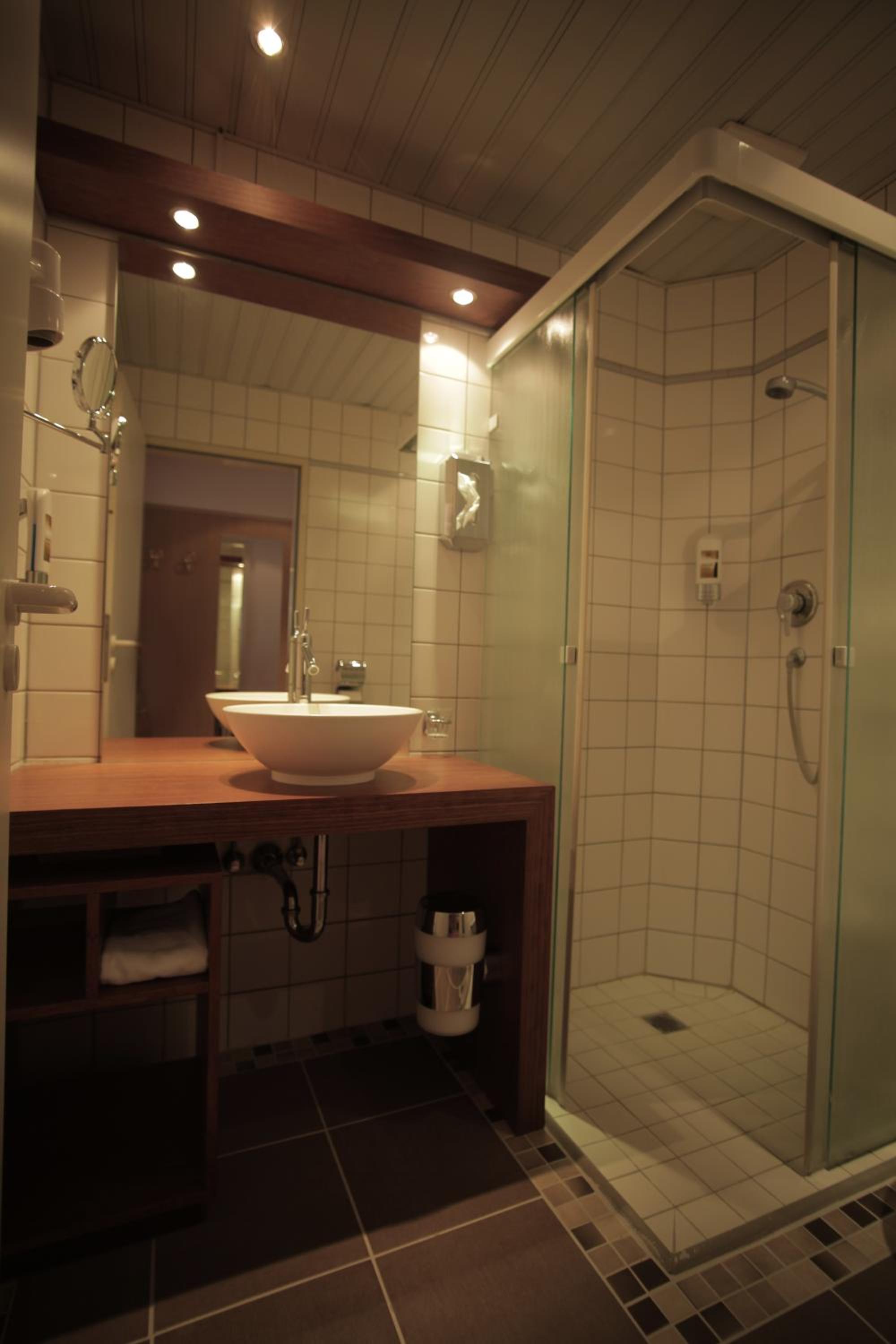 Standard Double Room - Photo 5