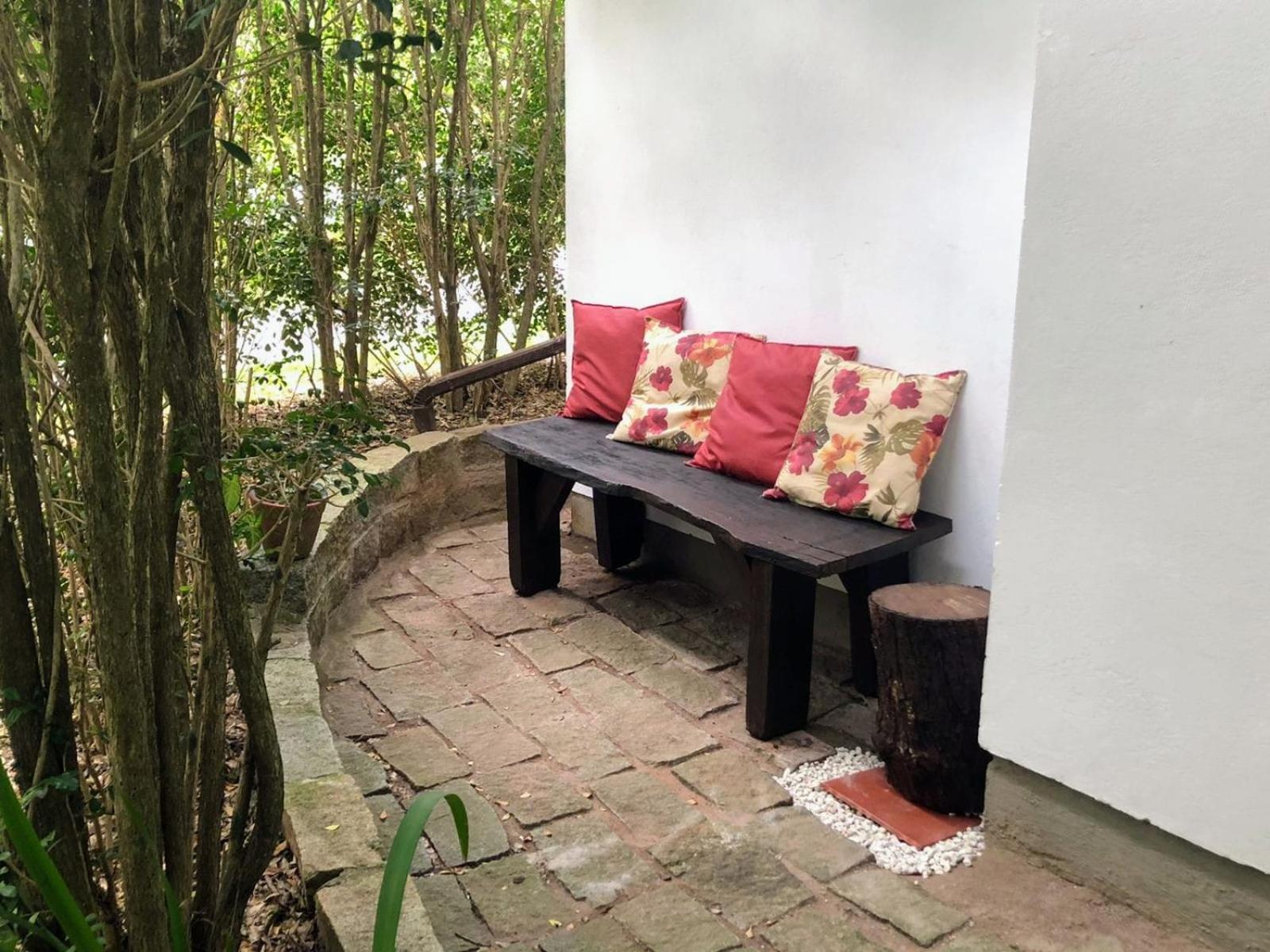 Bungalow - Photo 2