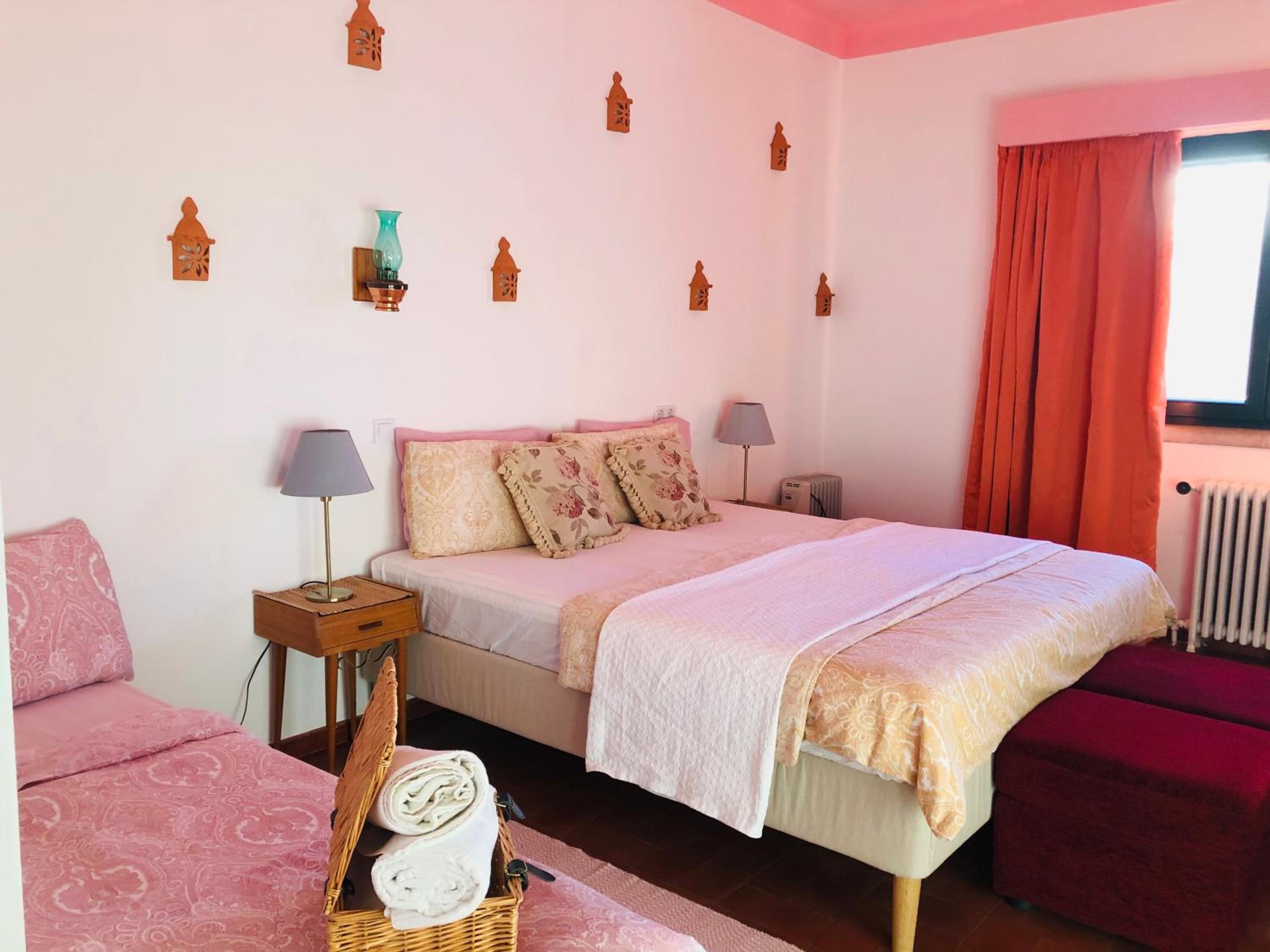 Double Room - Photo 8