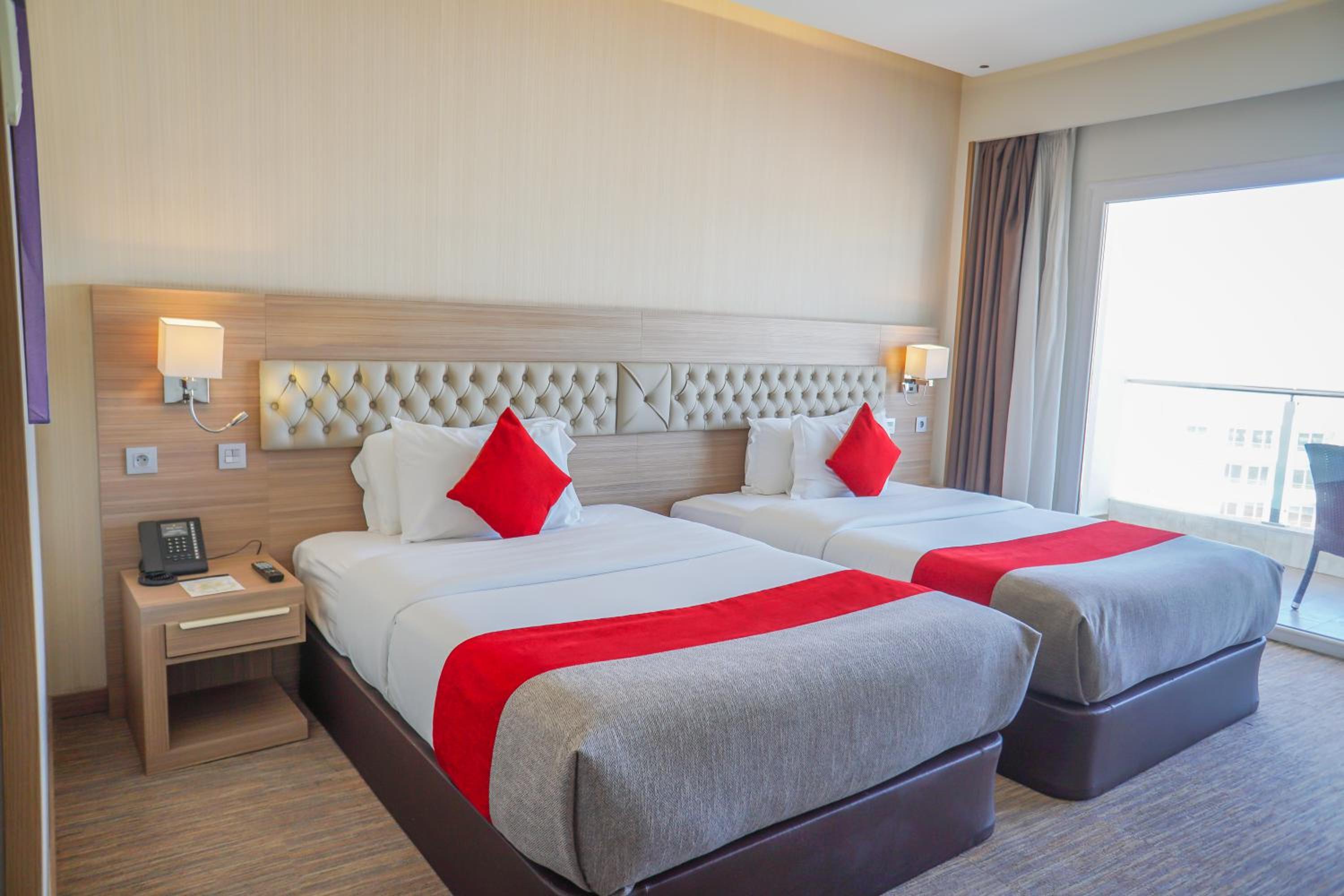 Deluxe Double Room with Two Double Beds photo 2
