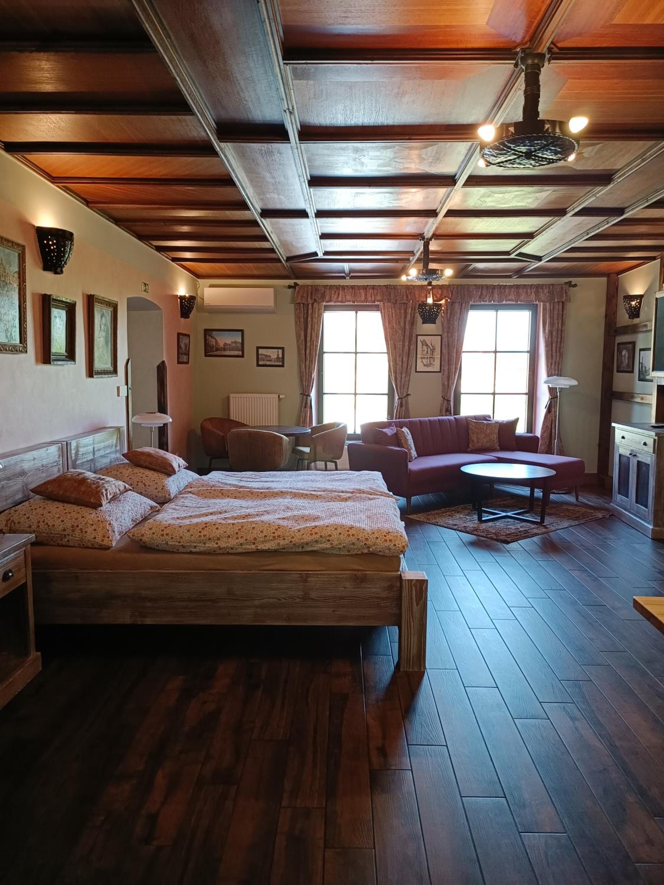 Executive Suite photo 3
