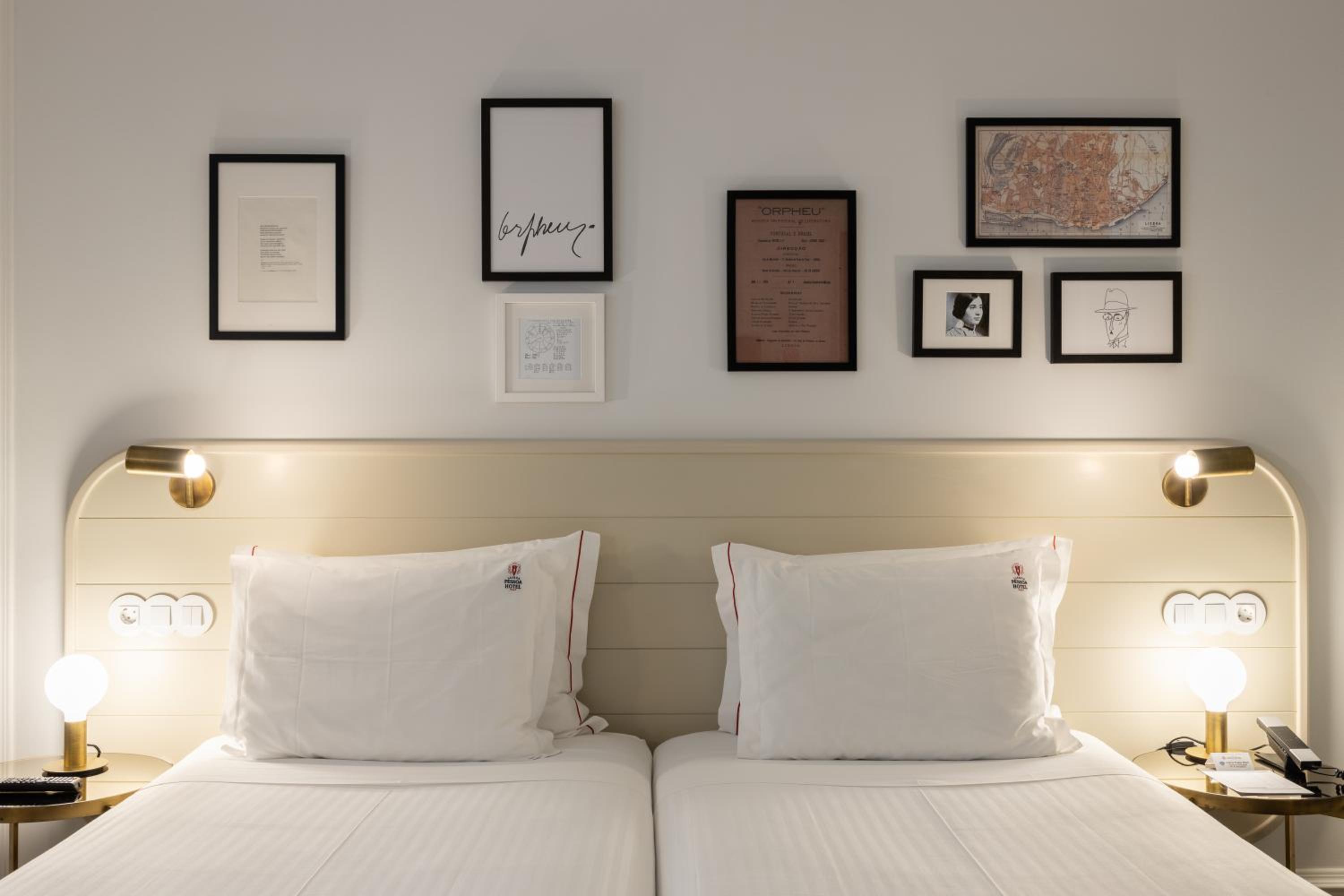 Standard Twin Room
