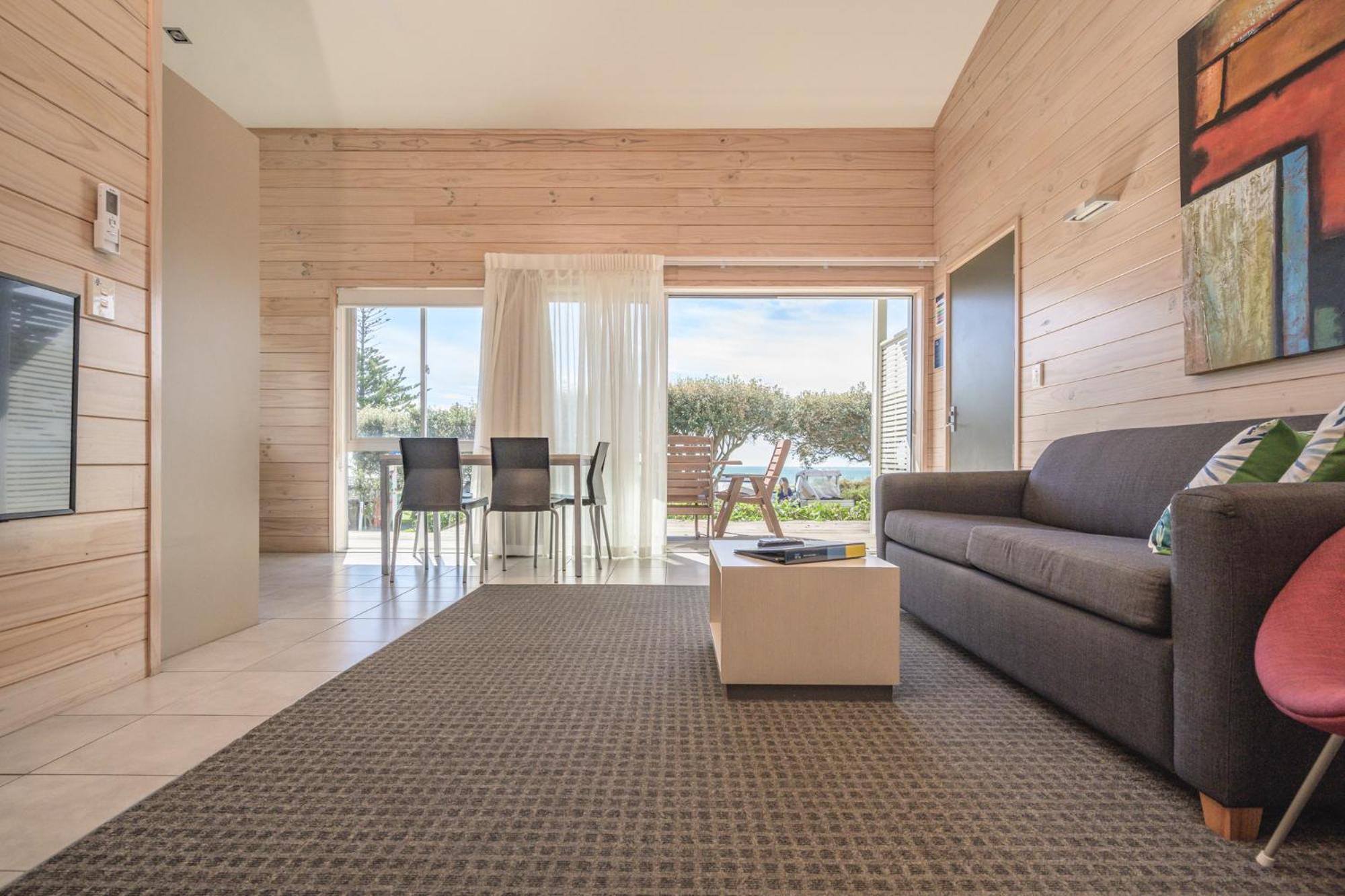 Superior Ocean View One-Bedroom Villa - Photo 2