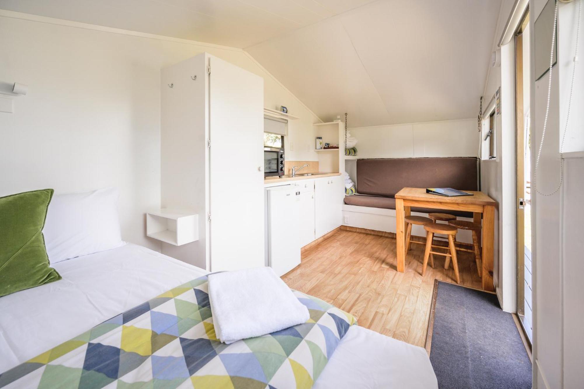 Economy Unit - No Ensuite - Photo 3
