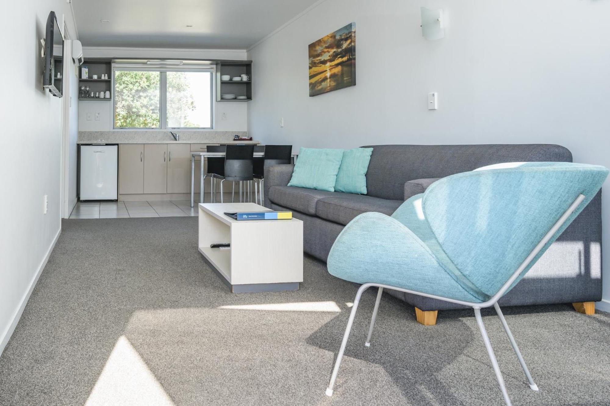 Standard Poolside One-Bedroom Unit - Photo 1